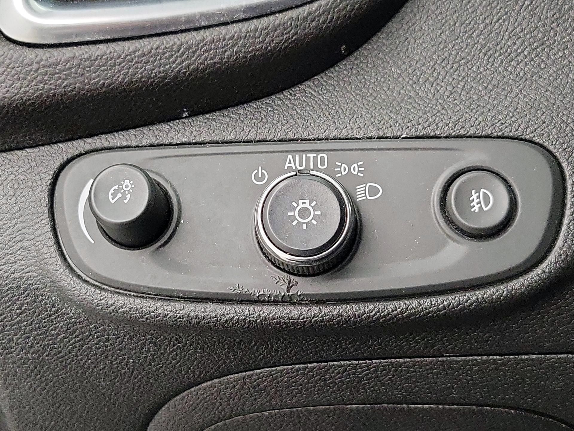 Thumbnail: 2020 Chevrolet Trax - 13