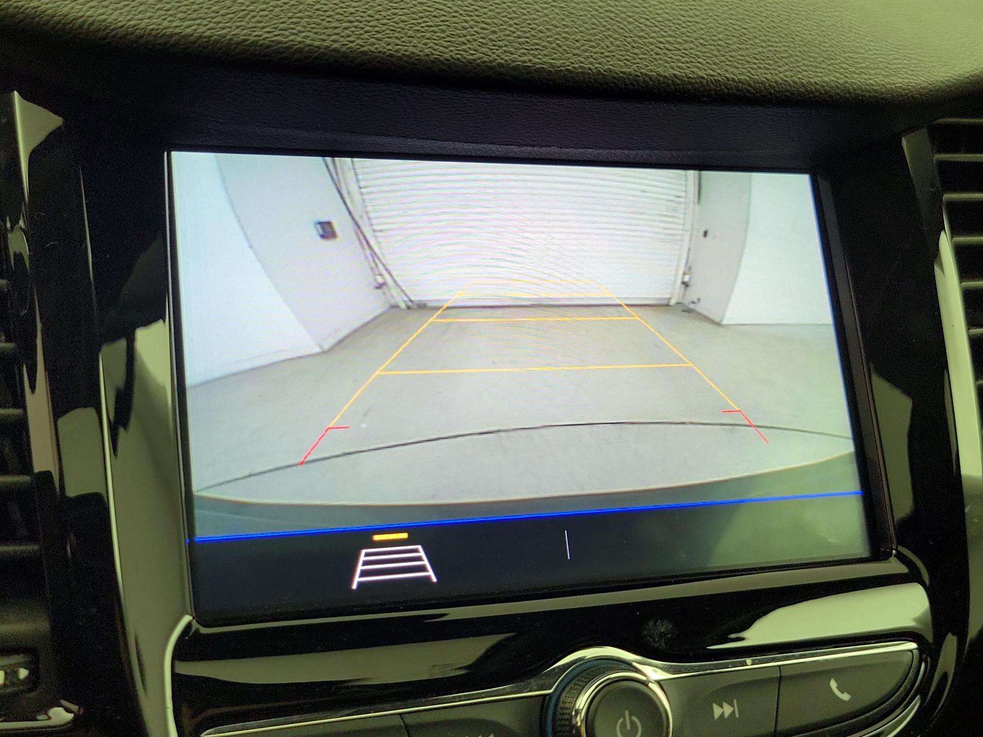 Thumbnail: 2020 Chevrolet Trax - 14