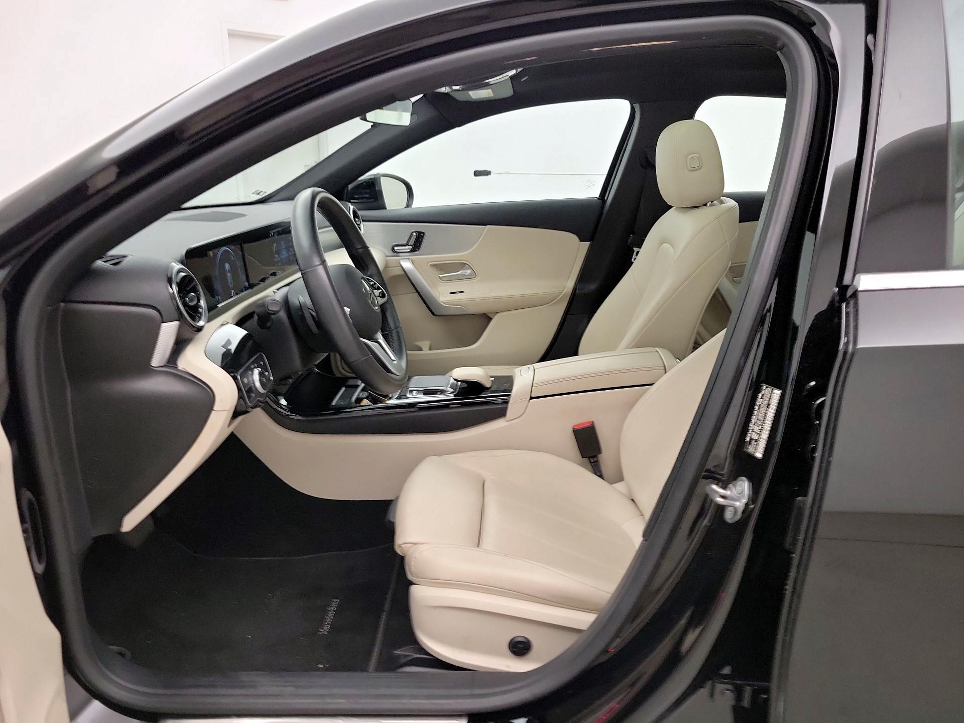 Thumbnail: 2020 Mercedes-Benz A-Class - 11