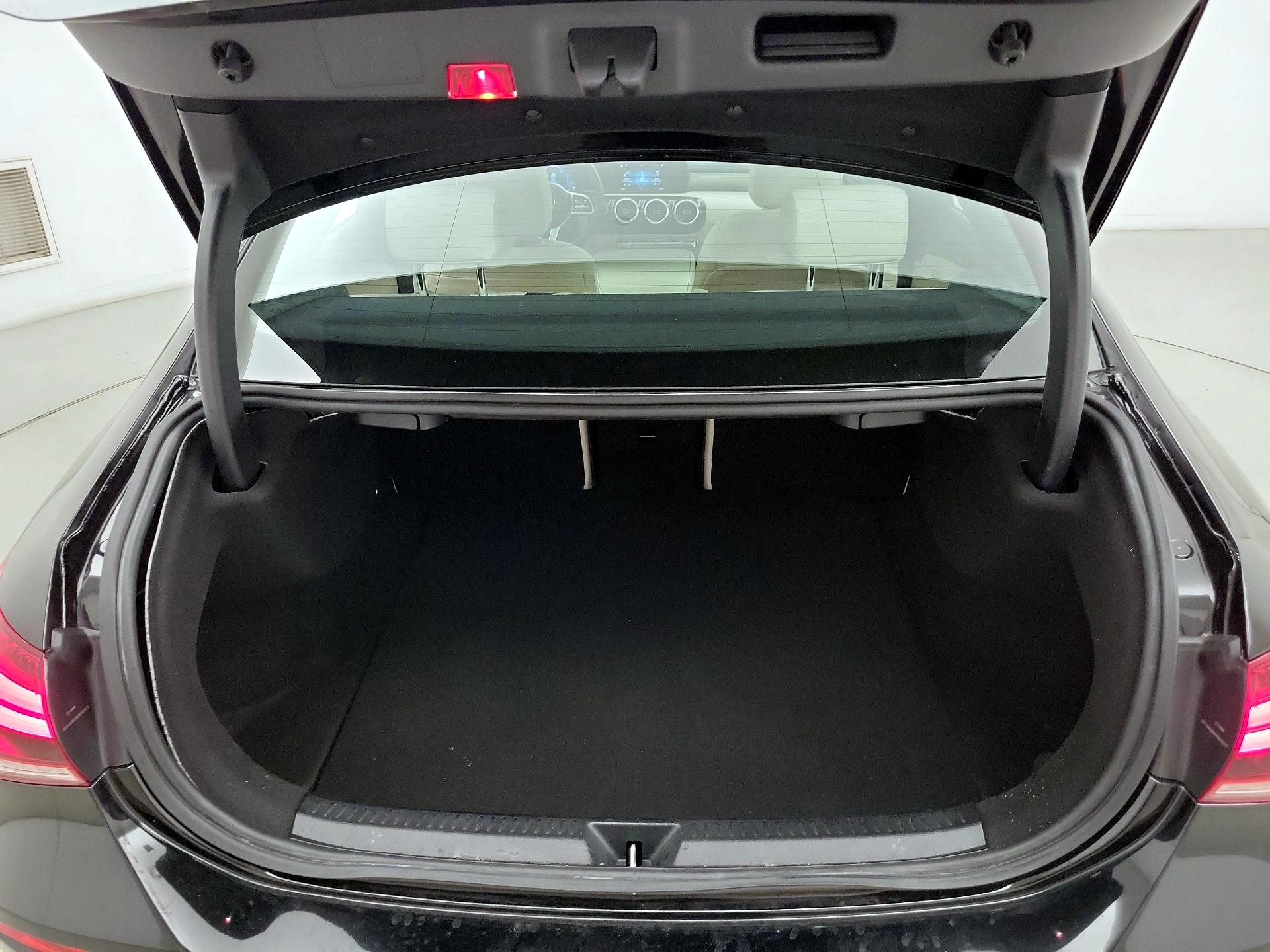 Thumbnail: 2020 Mercedes-Benz A-Class - 20