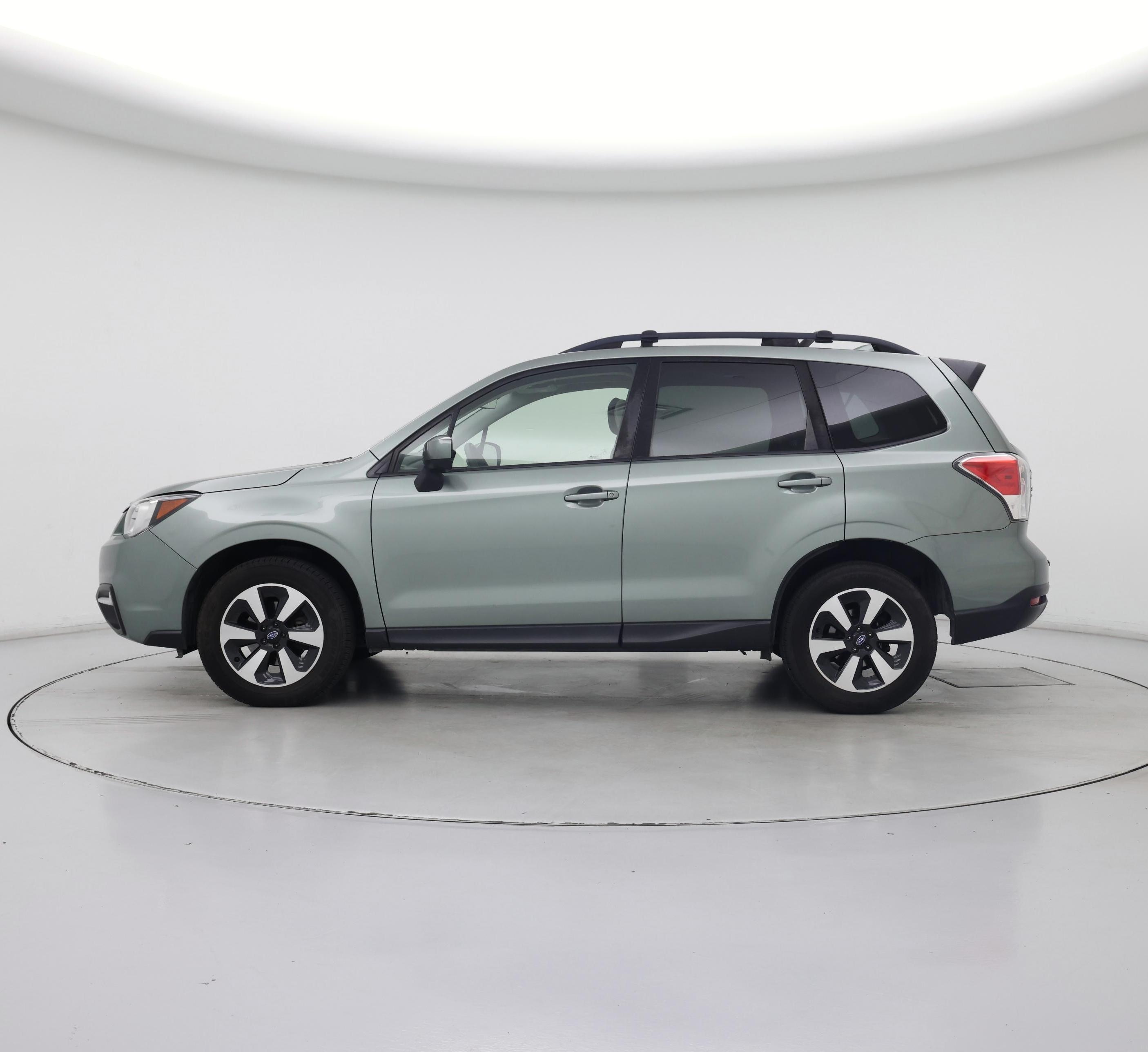 Thumbnail: 2017 Subaru Forester - 3