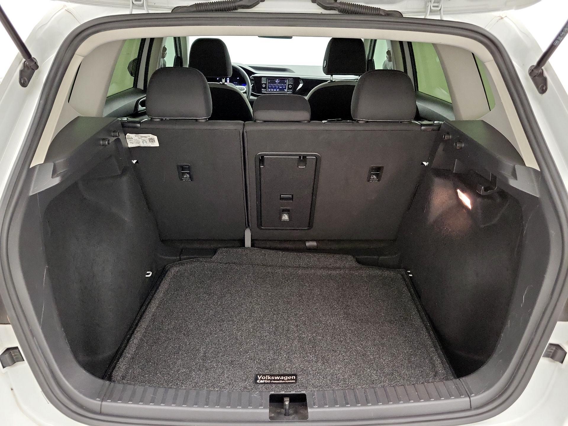 Thumbnail: 2022 Volkswagen Taos - 20