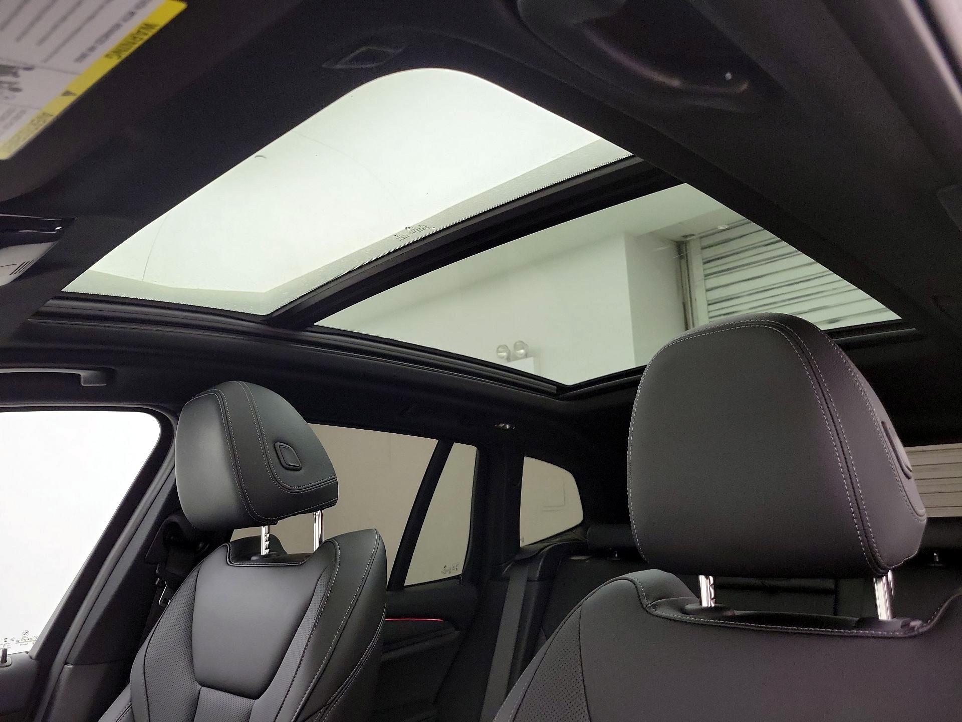 Thumbnail: 2022 BMW X3 - 20