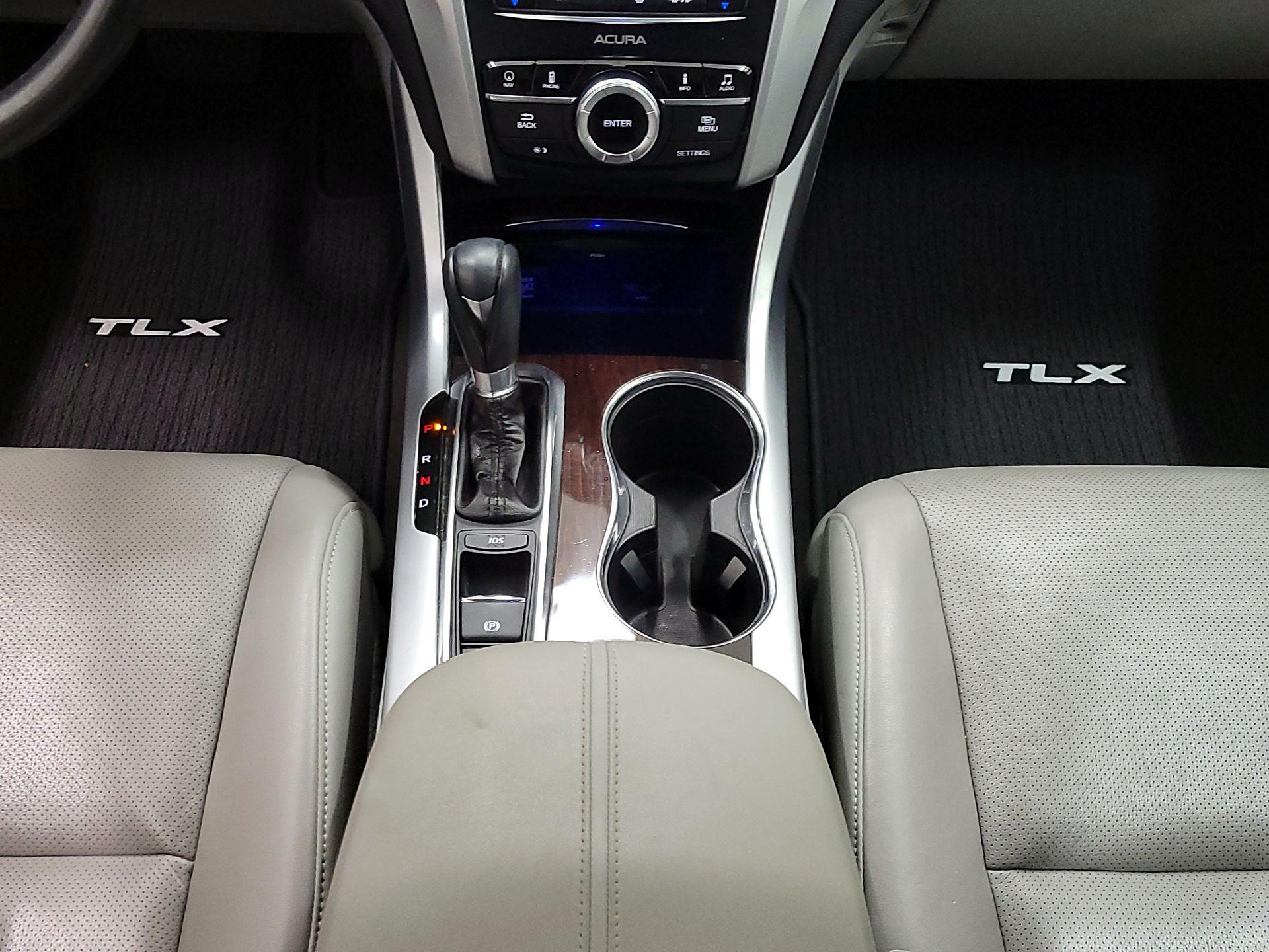 Thumbnail: 2015 Acura TLX - 17