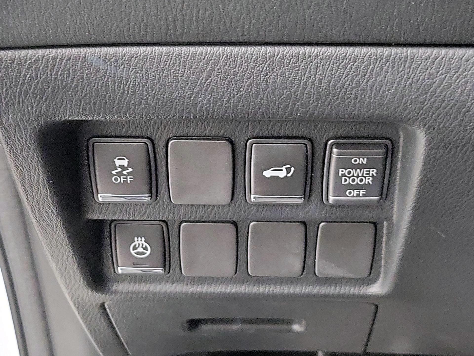 Thumbnail: 2017 INFINITI QX60 - 13