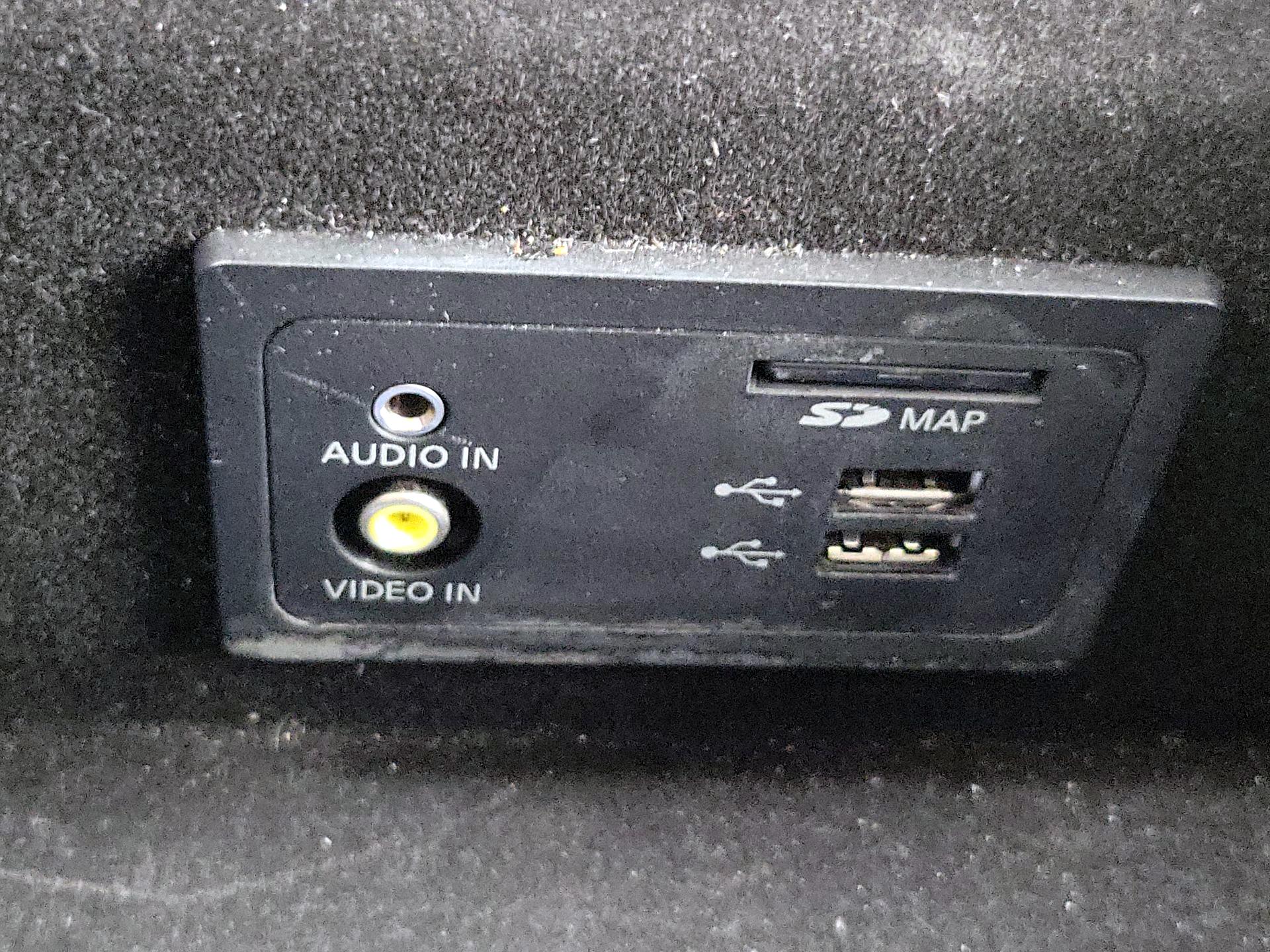 Thumbnail: 2017 INFINITI QX60 - 19