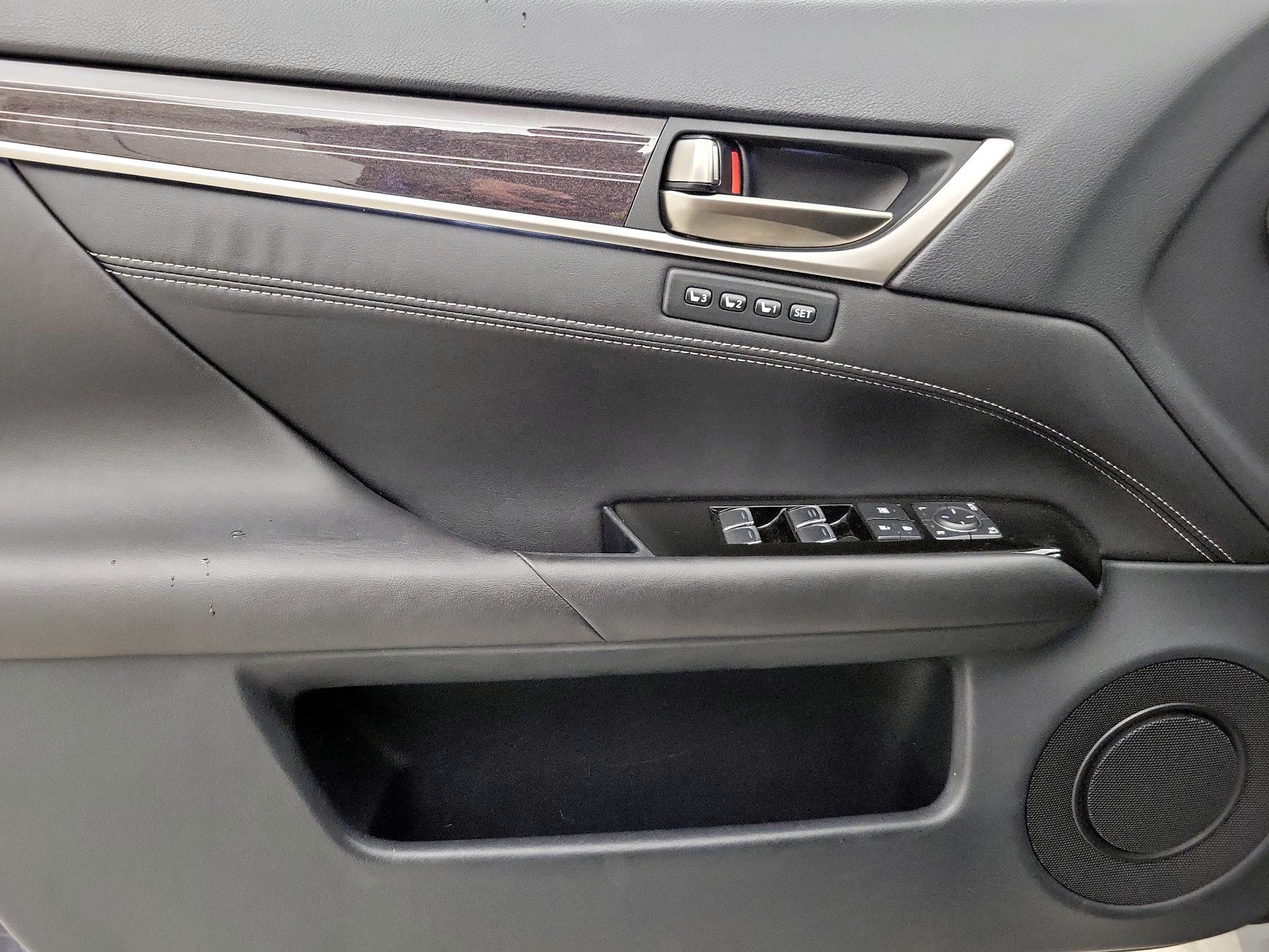 Thumbnail: 2016 Lexus GS - 12