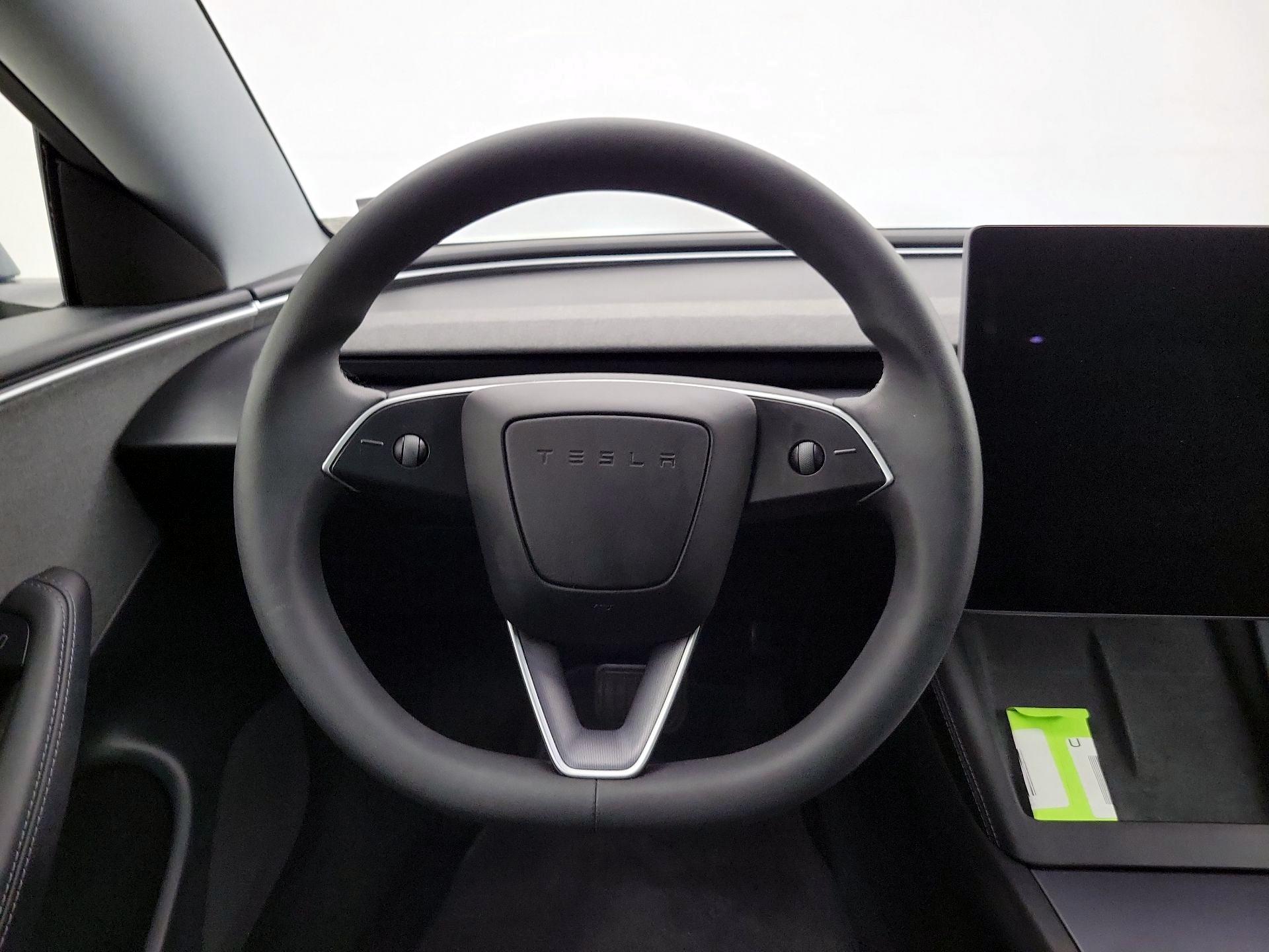 Thumbnail: 2025 Tesla Model 3 - 10