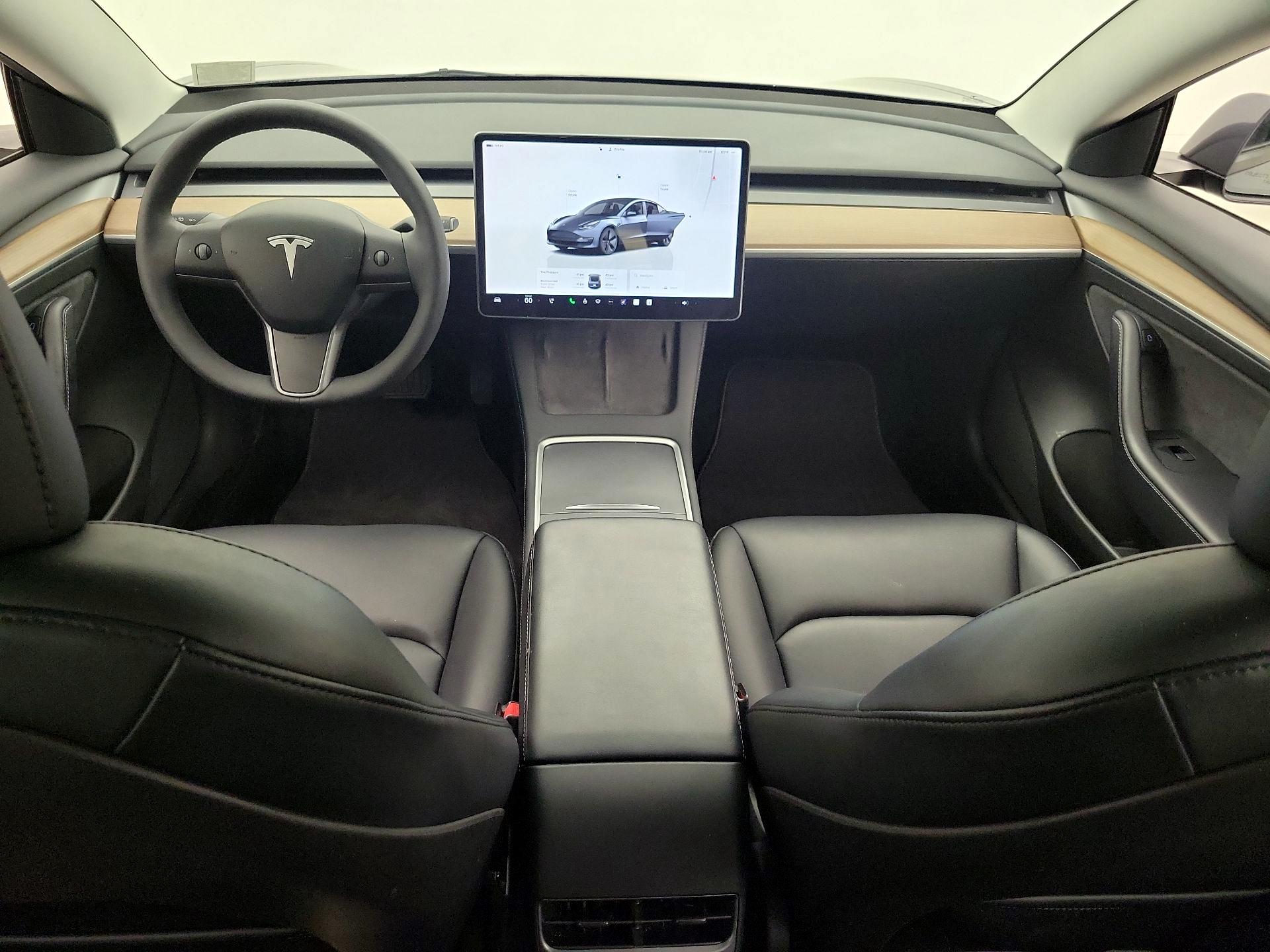 Thumbnail: 2023 Tesla Model 3 - 9