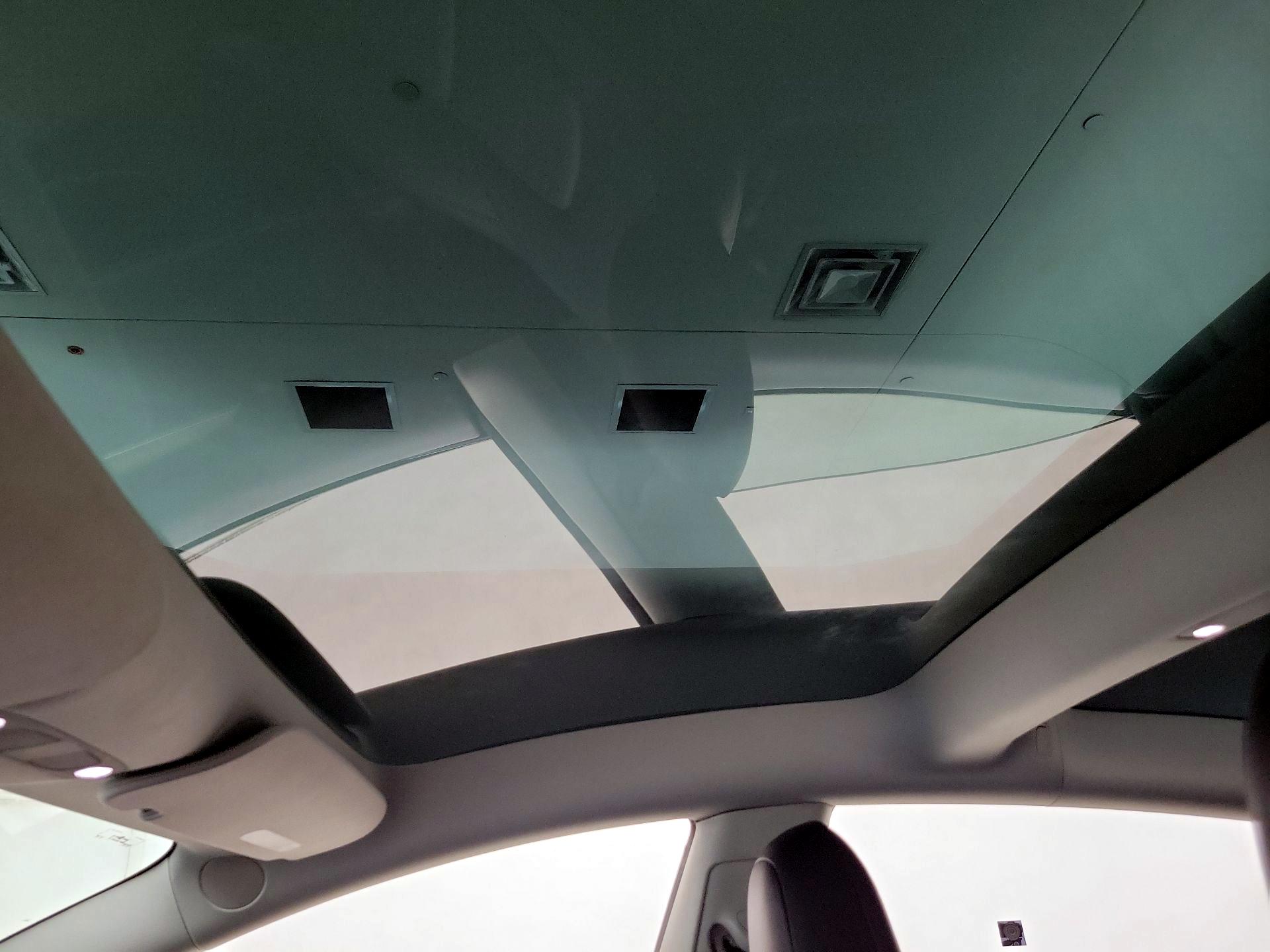 Thumbnail: 2023 Tesla Model 3 - 19