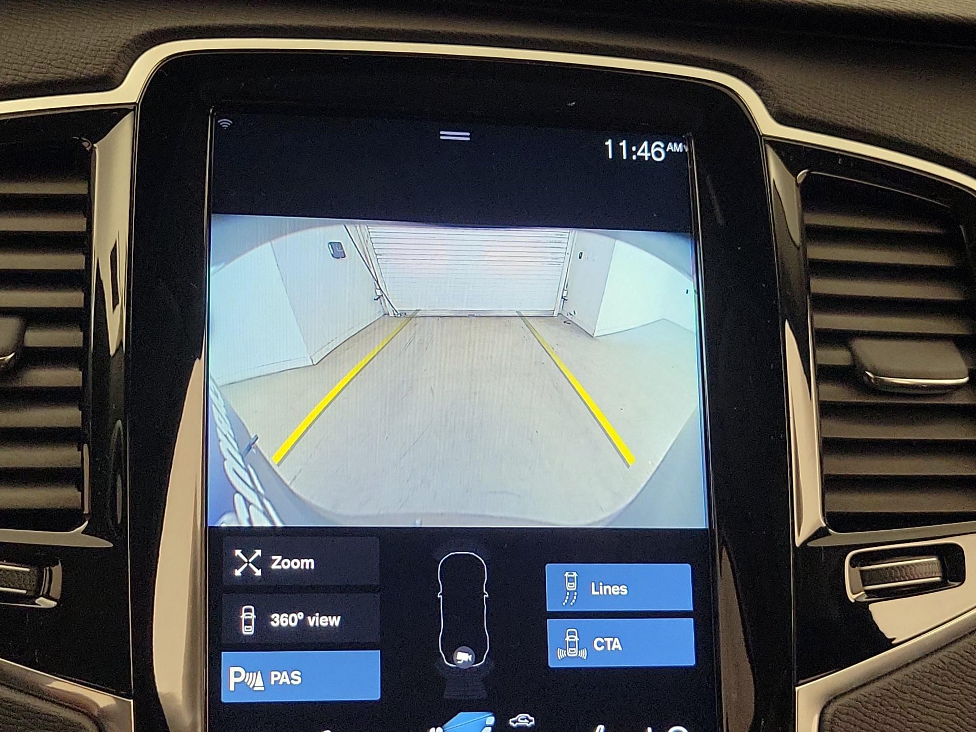 Thumbnail: 2022 Volvo XC90 - 15