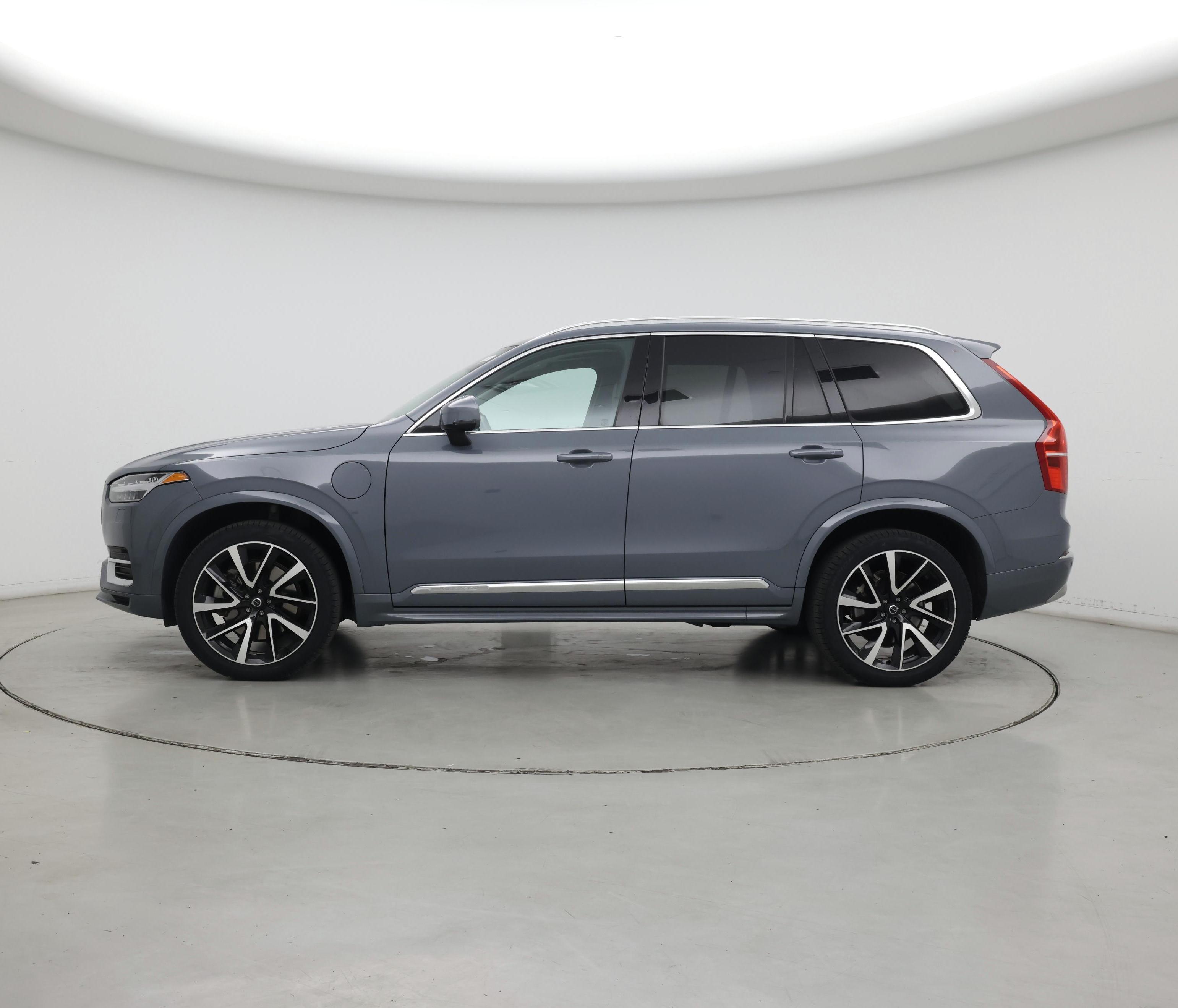 Thumbnail: 2022 Volvo XC90 - 3