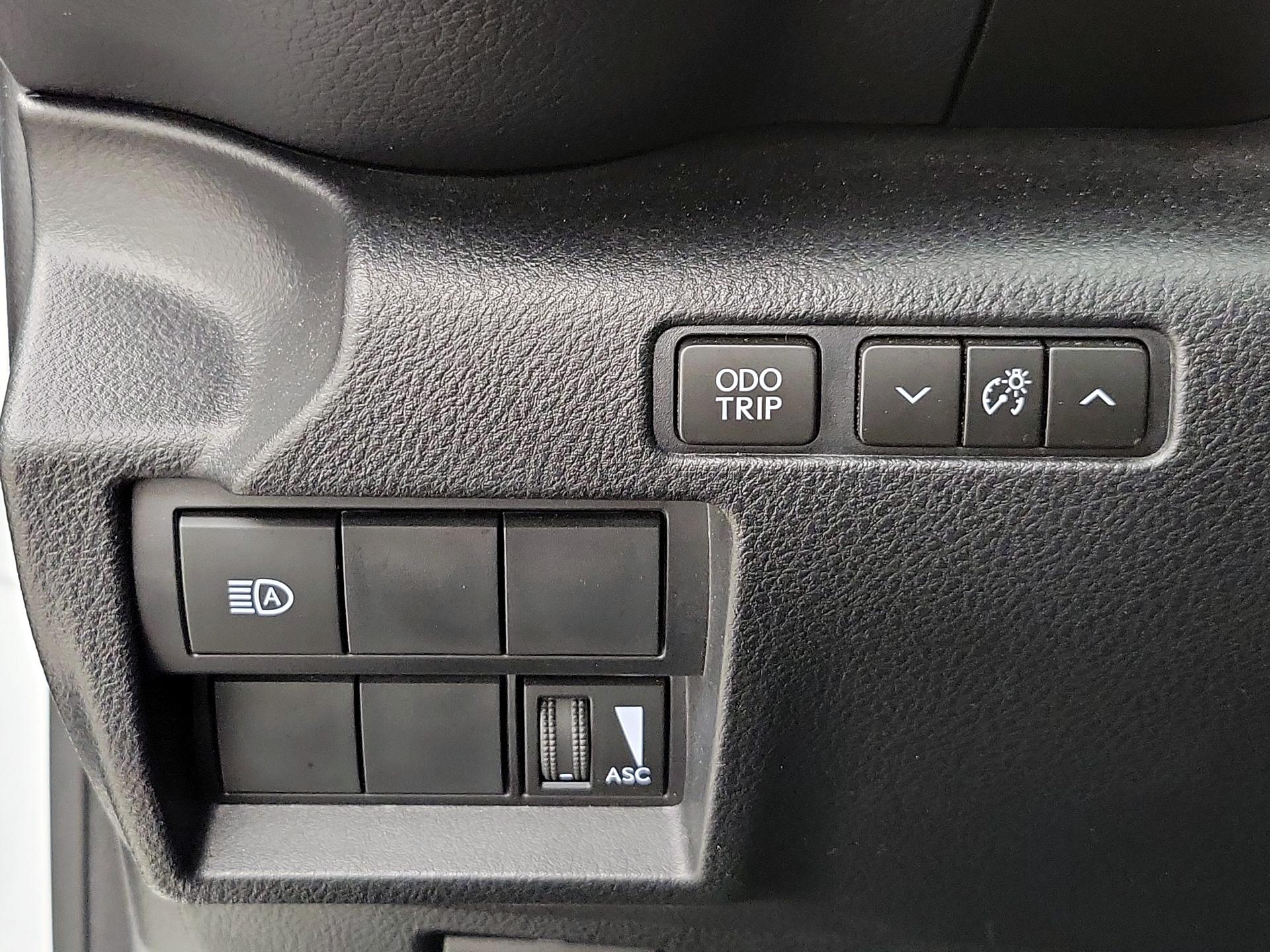 Thumbnail: 2022 Lexus IS - 13