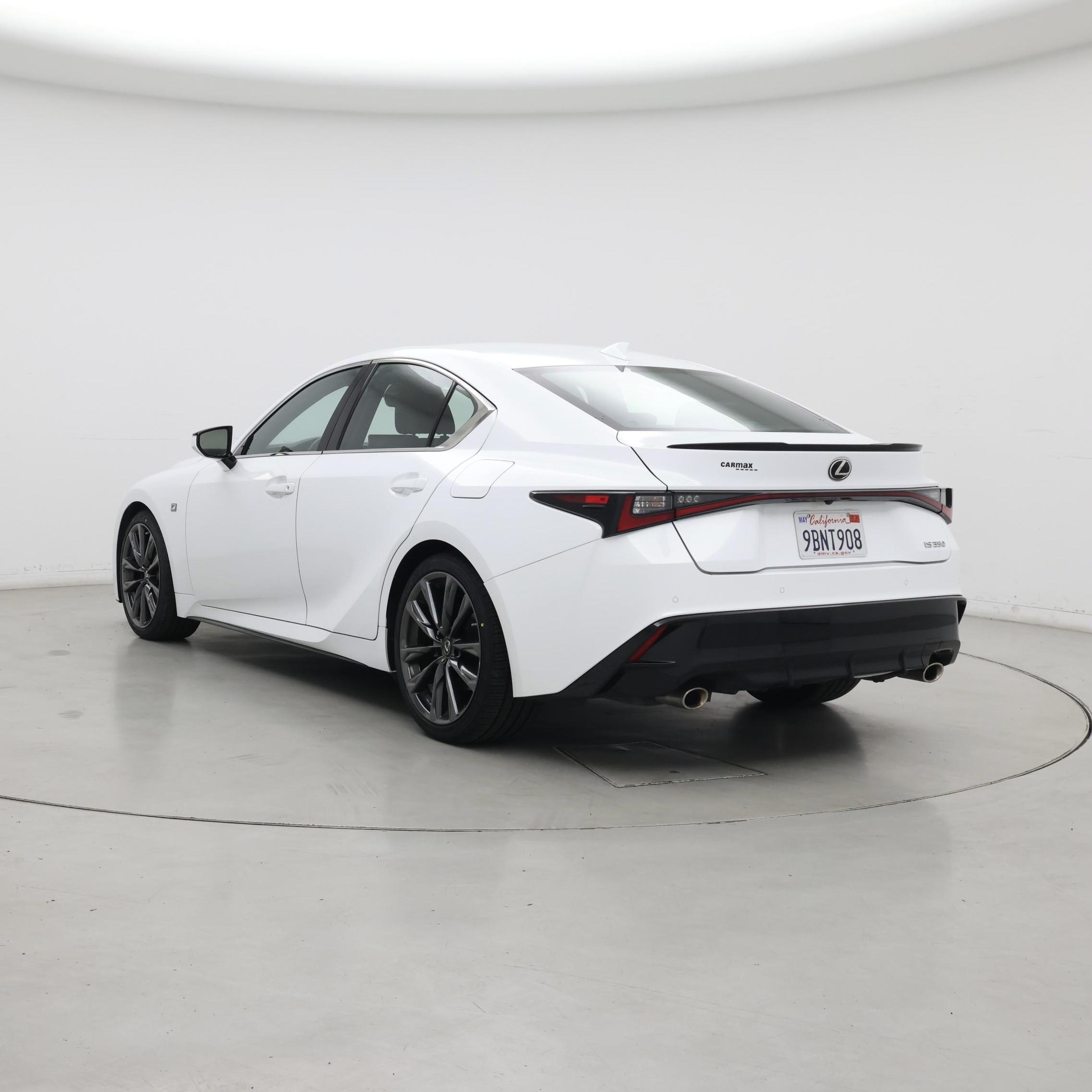 Thumbnail: 2022 Lexus IS - 2