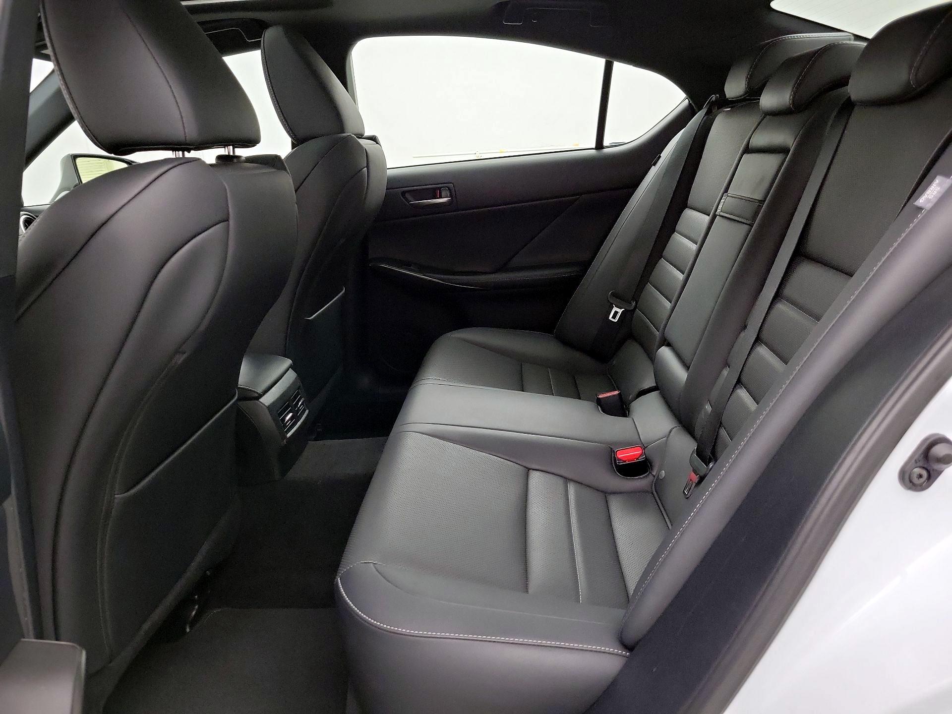 Thumbnail: 2022 Lexus IS - 20