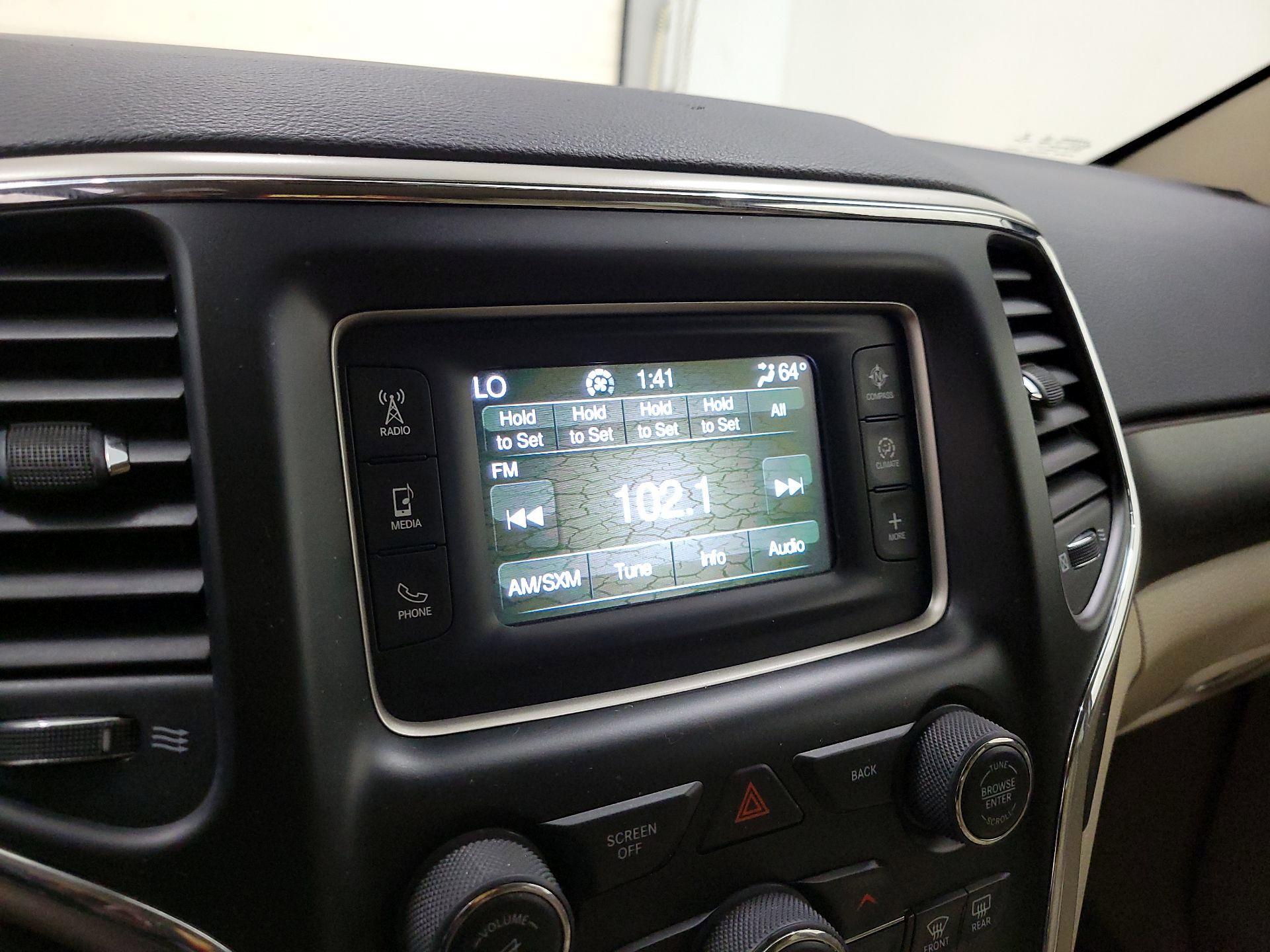 Thumbnail: 2017 Jeep Grand Cherokee - 15