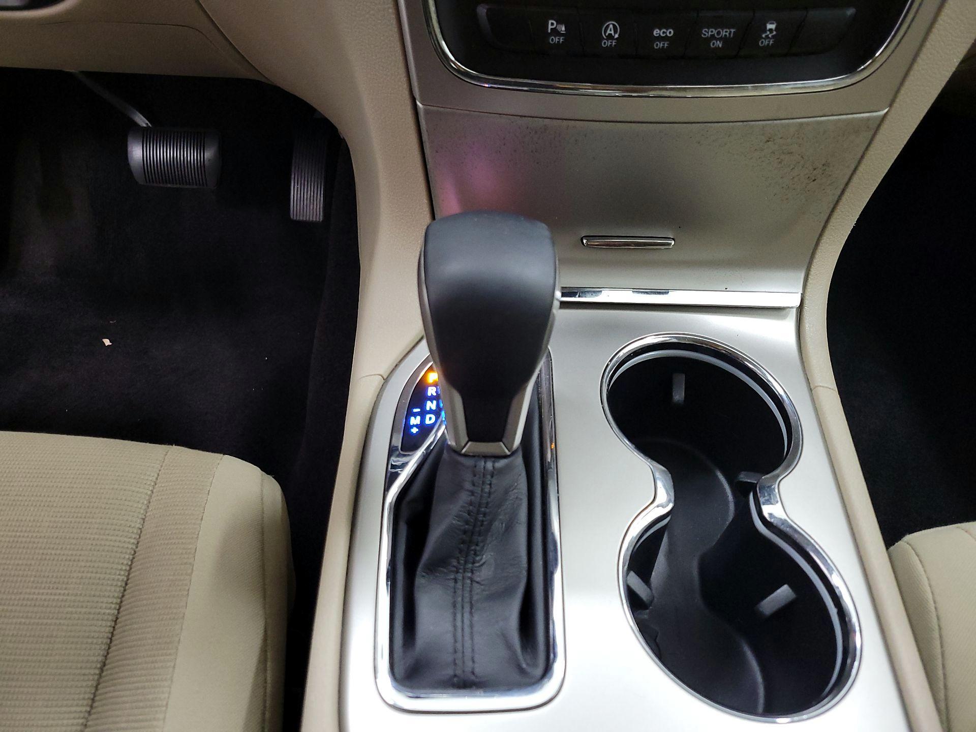 Thumbnail: 2017 Jeep Grand Cherokee - 17