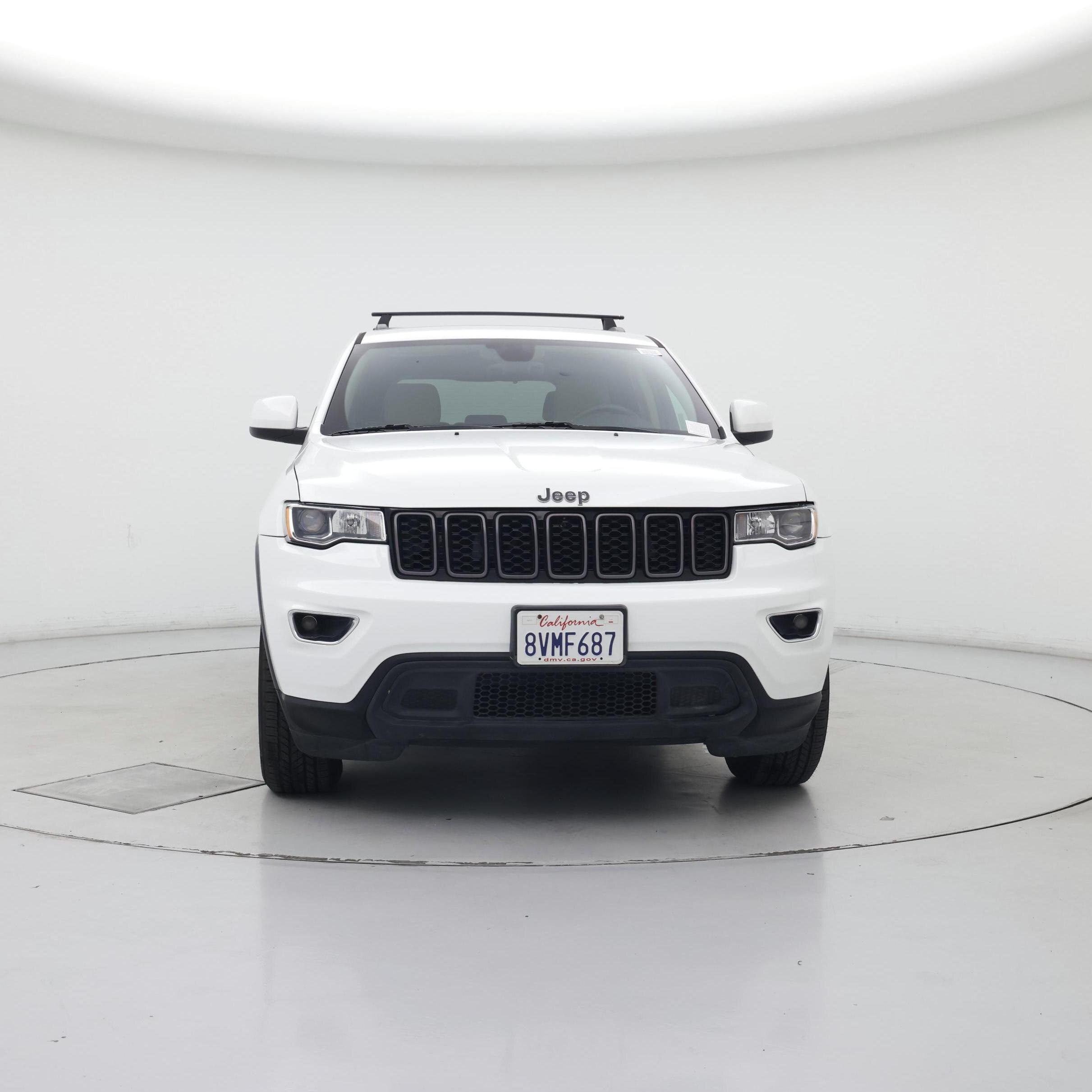 Thumbnail: 2017 Jeep Grand Cherokee - 5