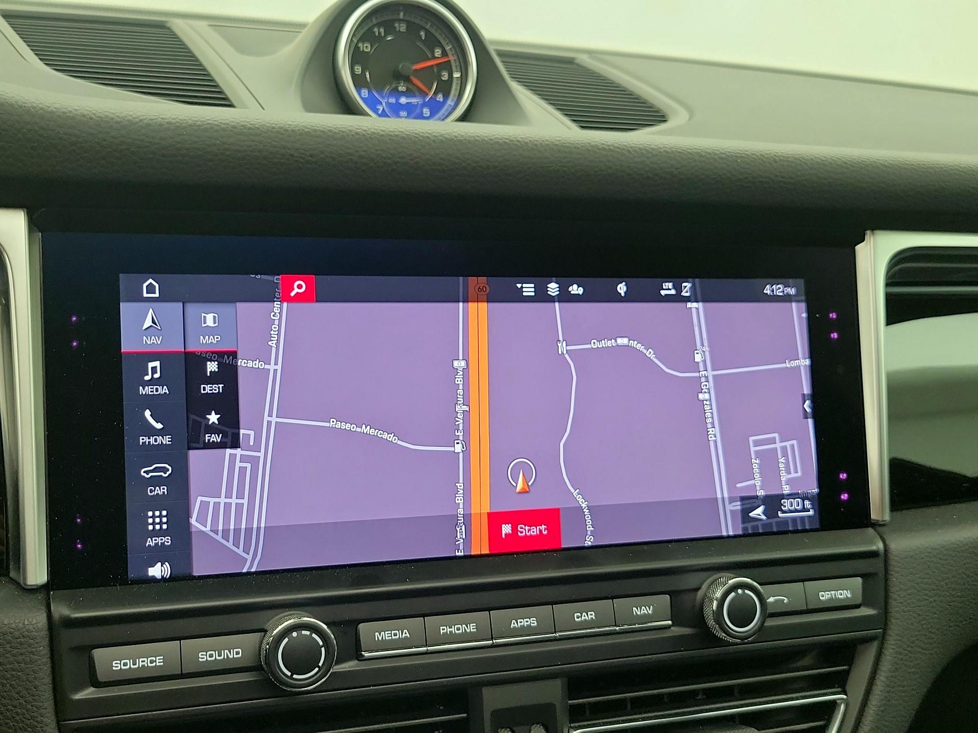 Thumbnail: 2020 Porsche Macan - 14