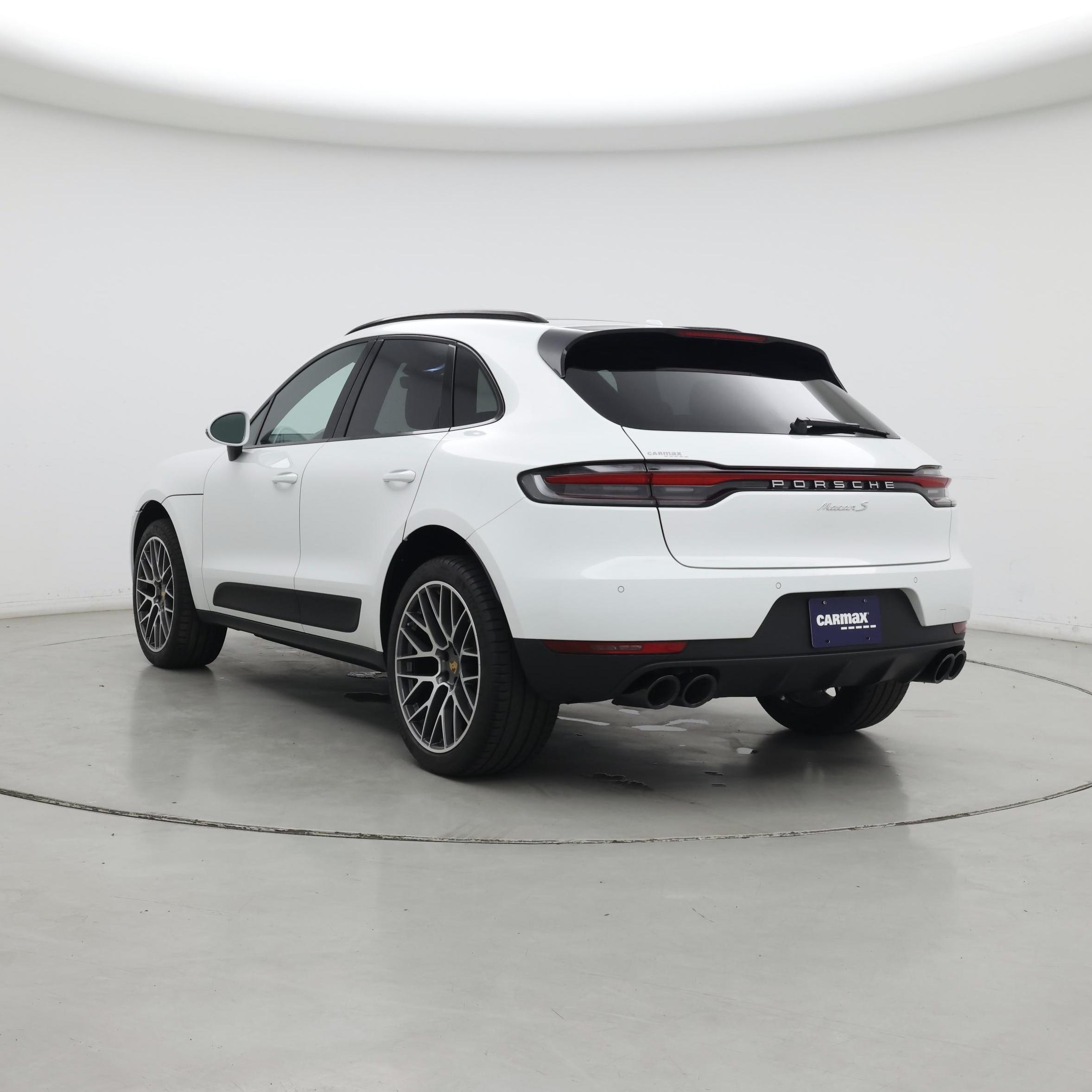 Thumbnail: 2020 Porsche Macan - 2