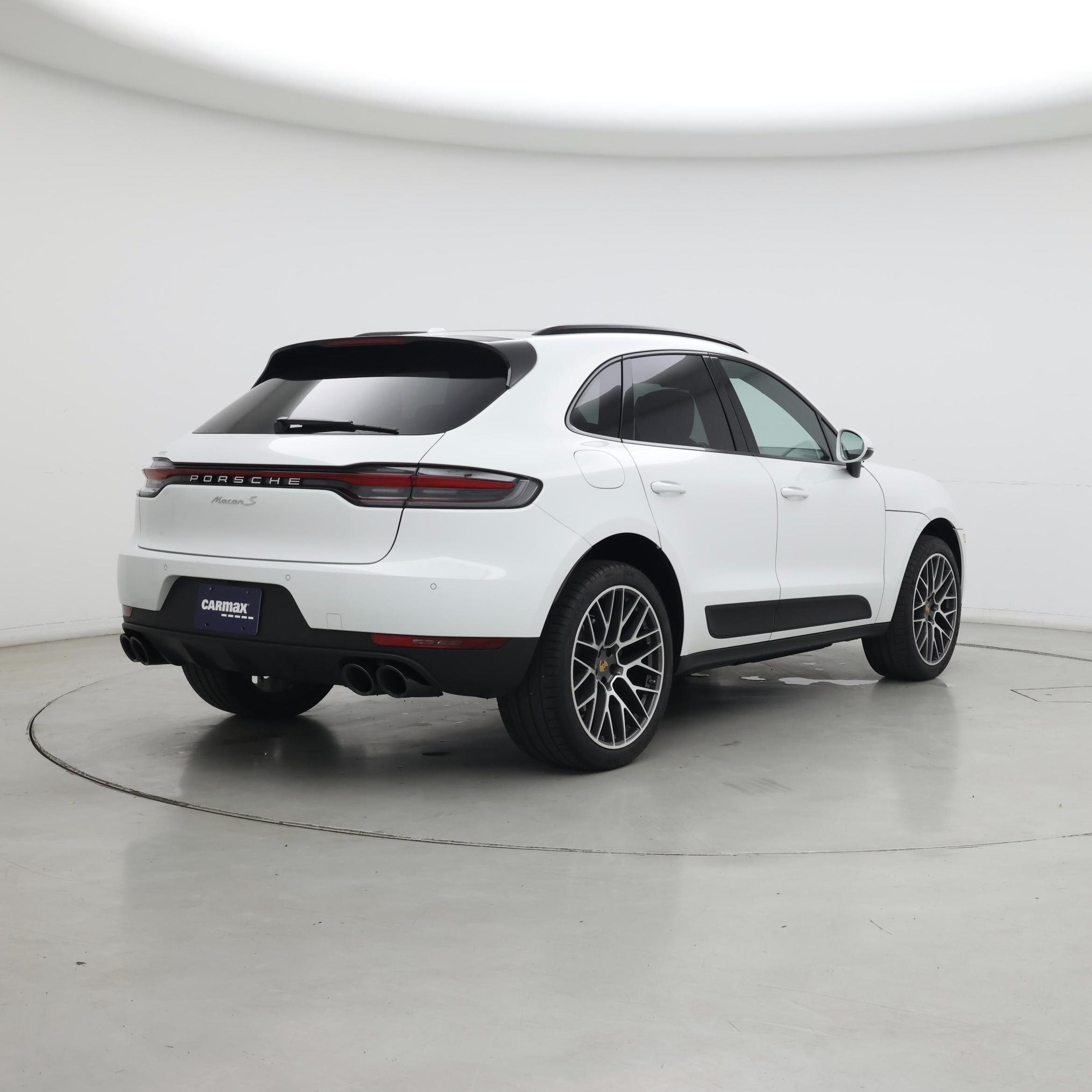 Thumbnail: 2020 Porsche Macan - 8