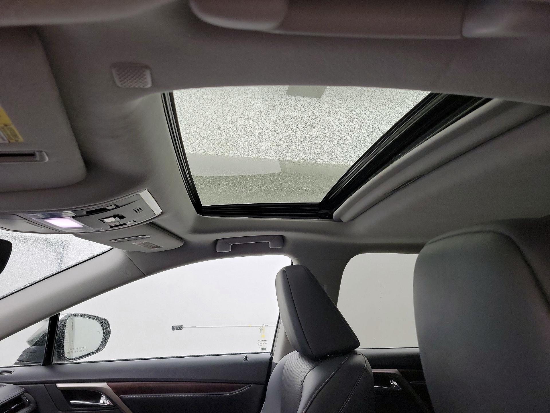 Thumbnail: 2020 Lexus RX - 20