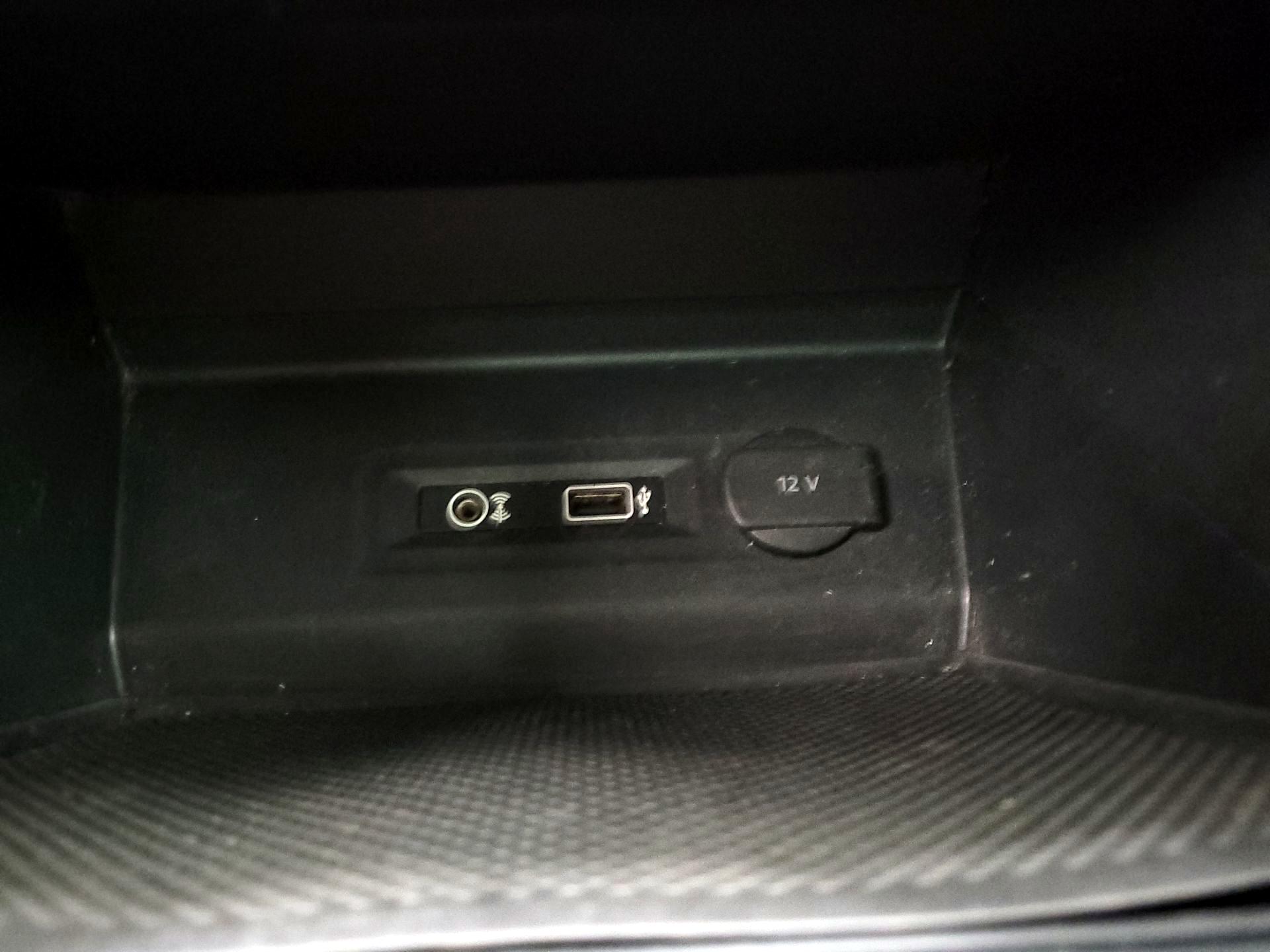 Thumbnail: 2019 Volkswagen Atlas - 18