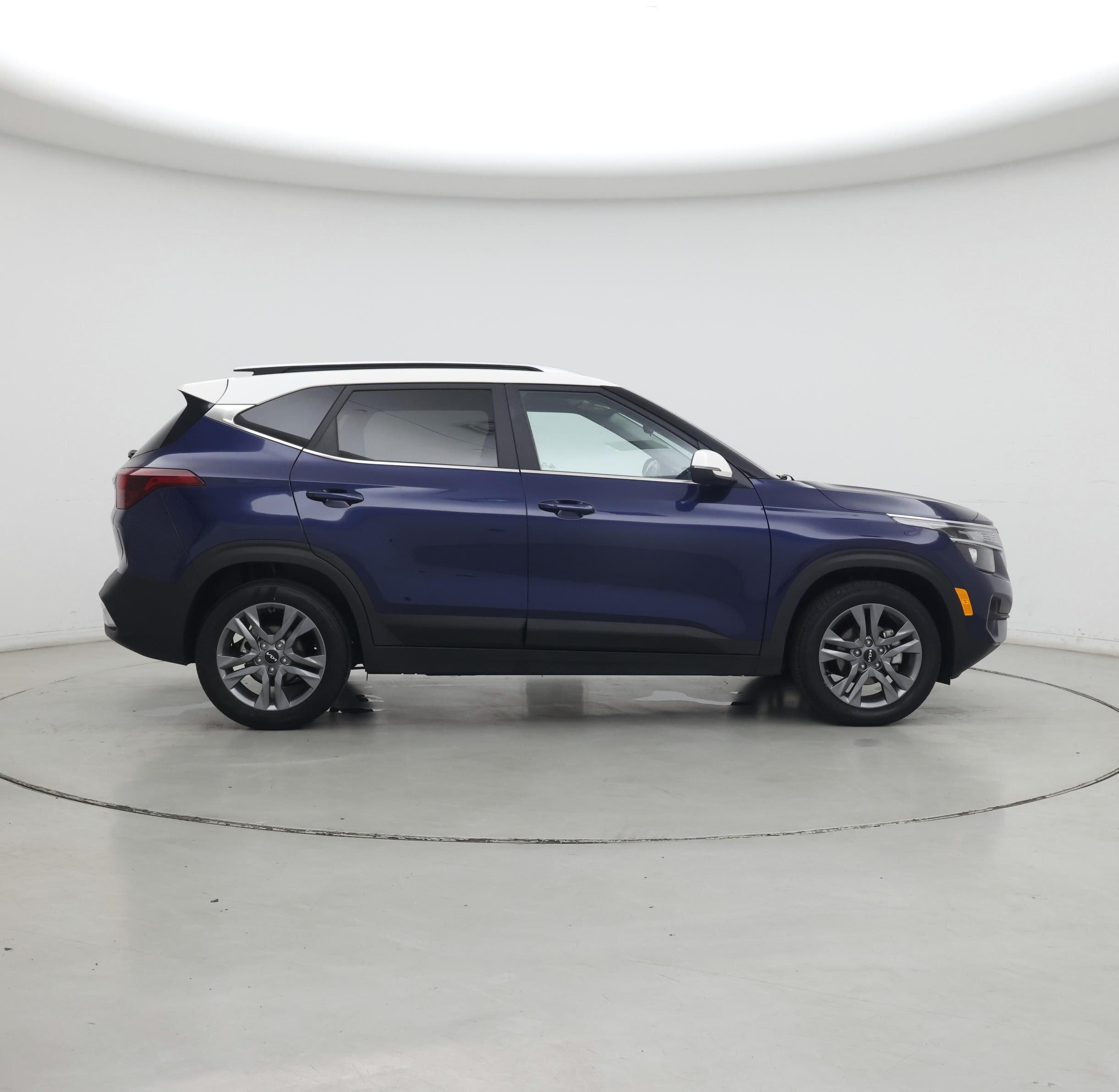Thumbnail: 2022 Kia Seltos - 7