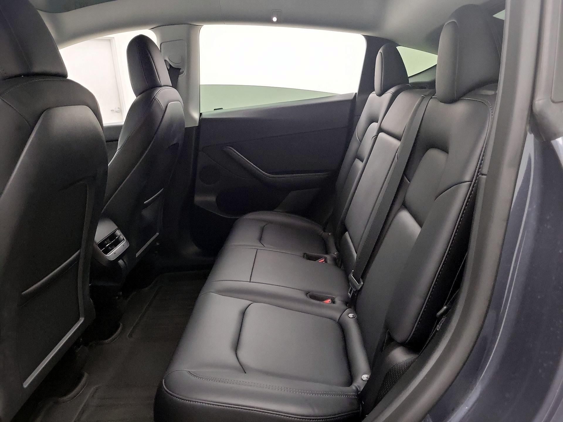 Thumbnail: 2022 Tesla Model Y - 20