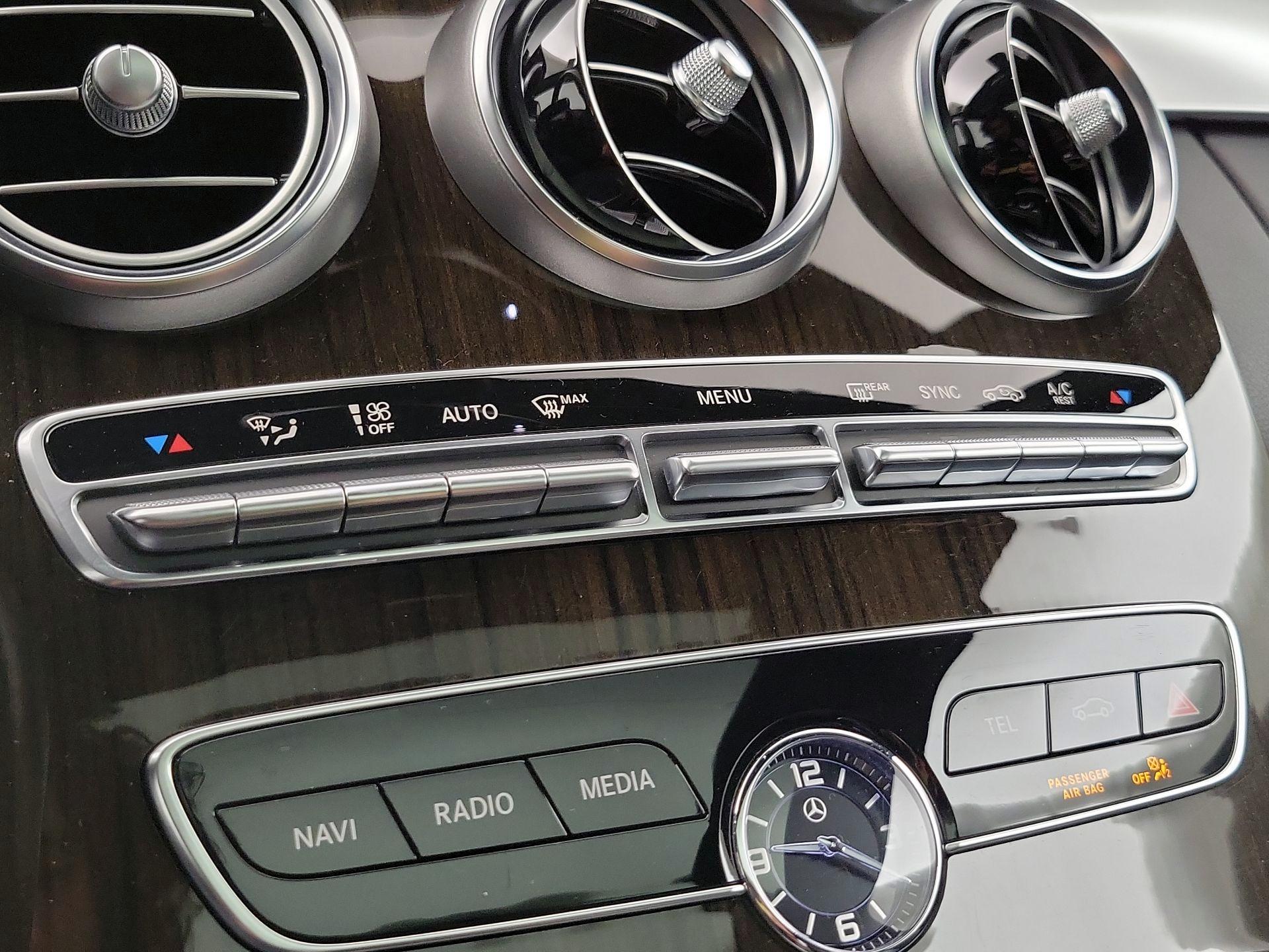 Thumbnail: 2020 Mercedes-Benz C-Class - 16