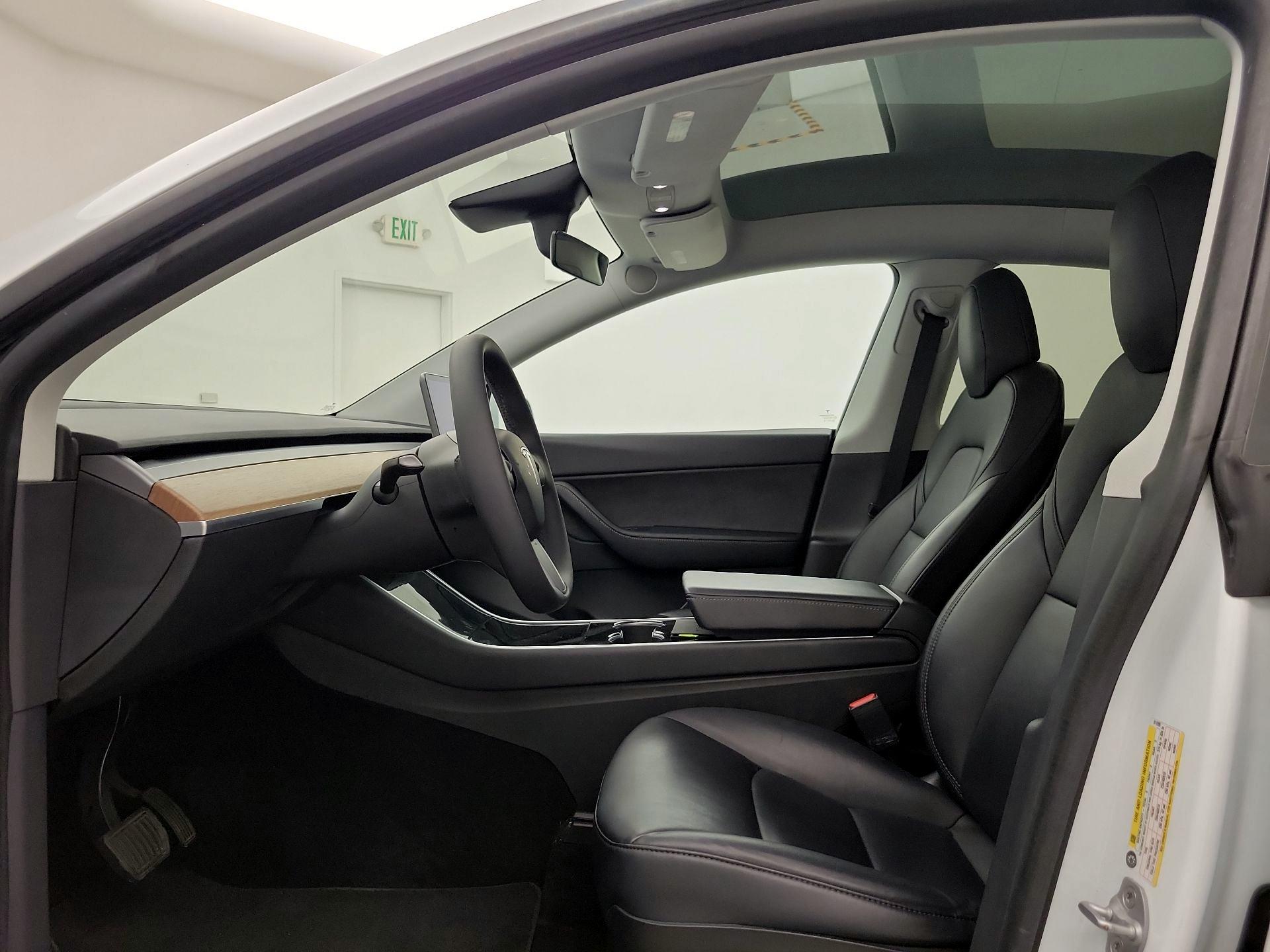 Thumbnail: 2020 Tesla Model Y - 19