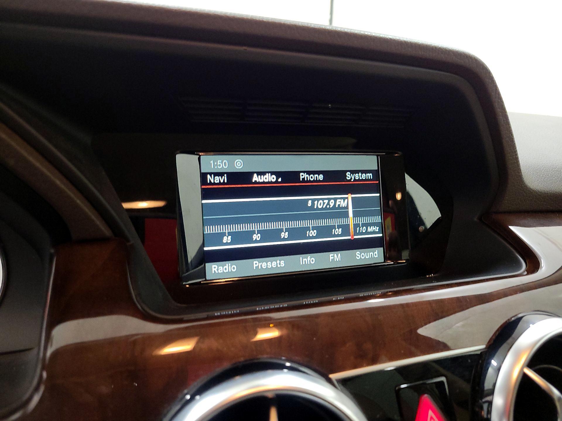 Thumbnail: 2015 Mercedes-Benz GLK - 14