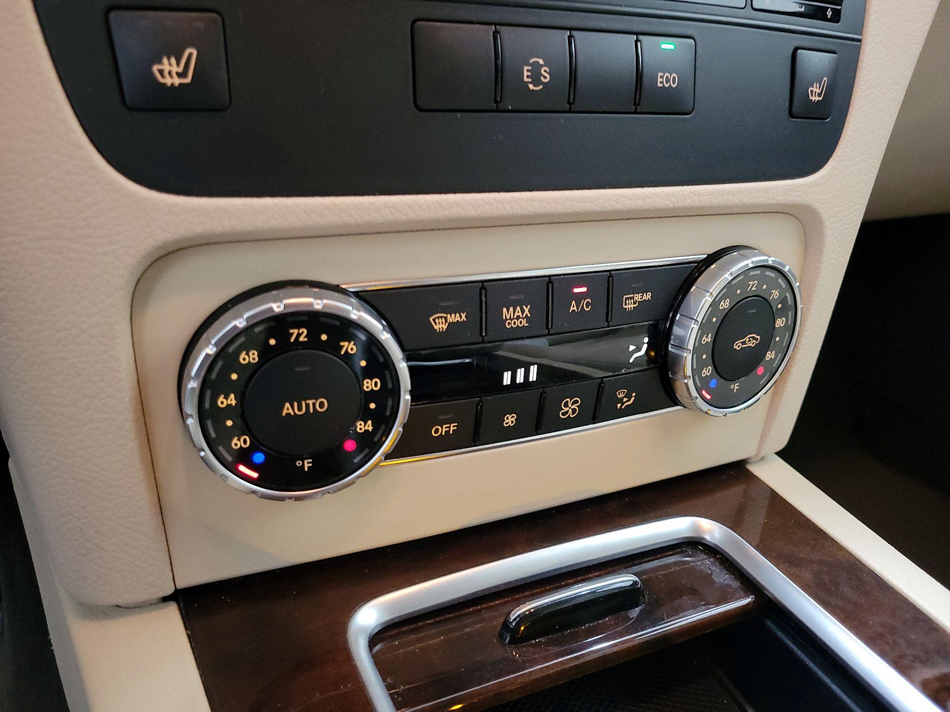 Thumbnail: 2015 Mercedes-Benz GLK - 15