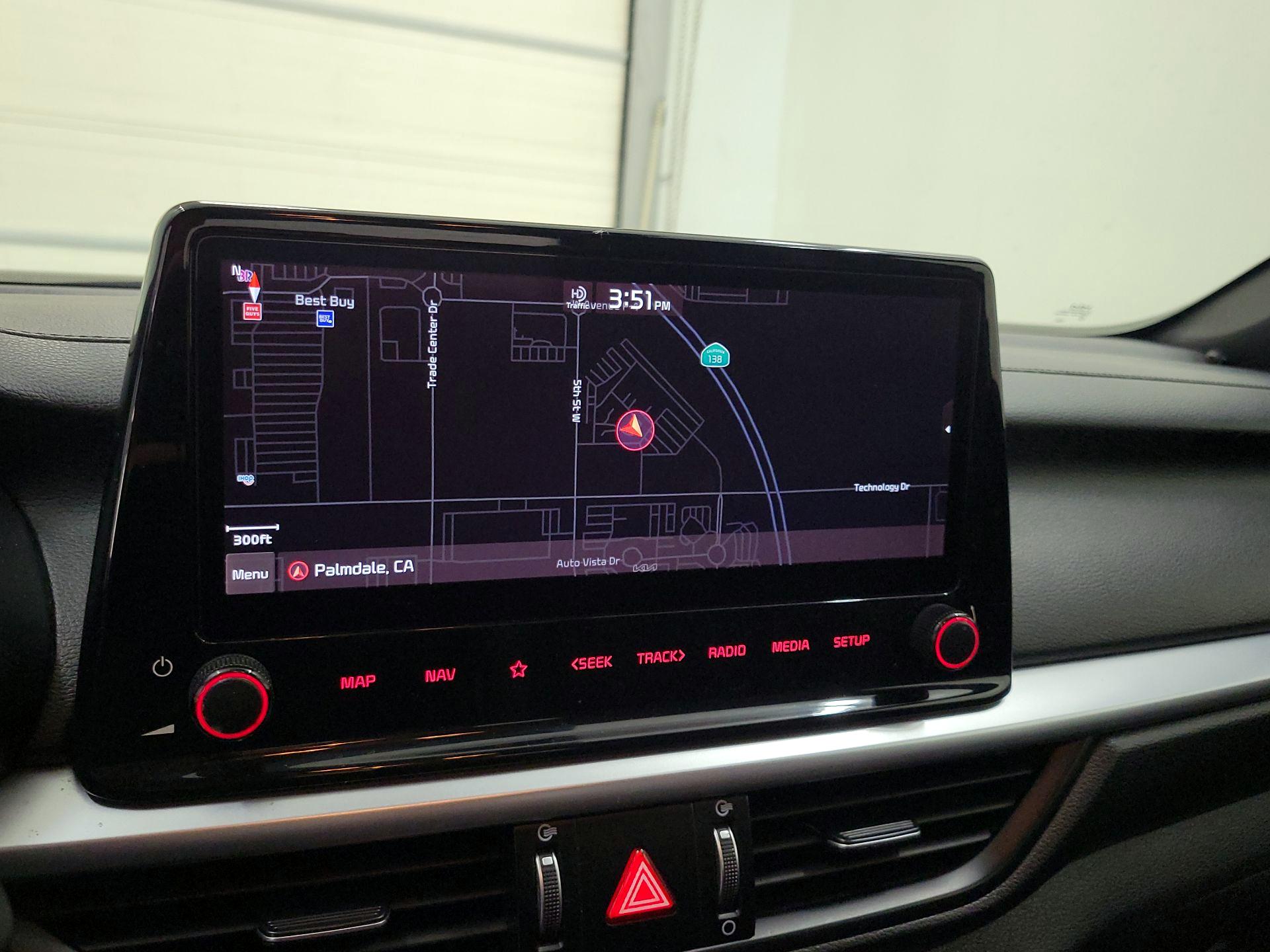 Thumbnail: 2022 Kia Forte - 14