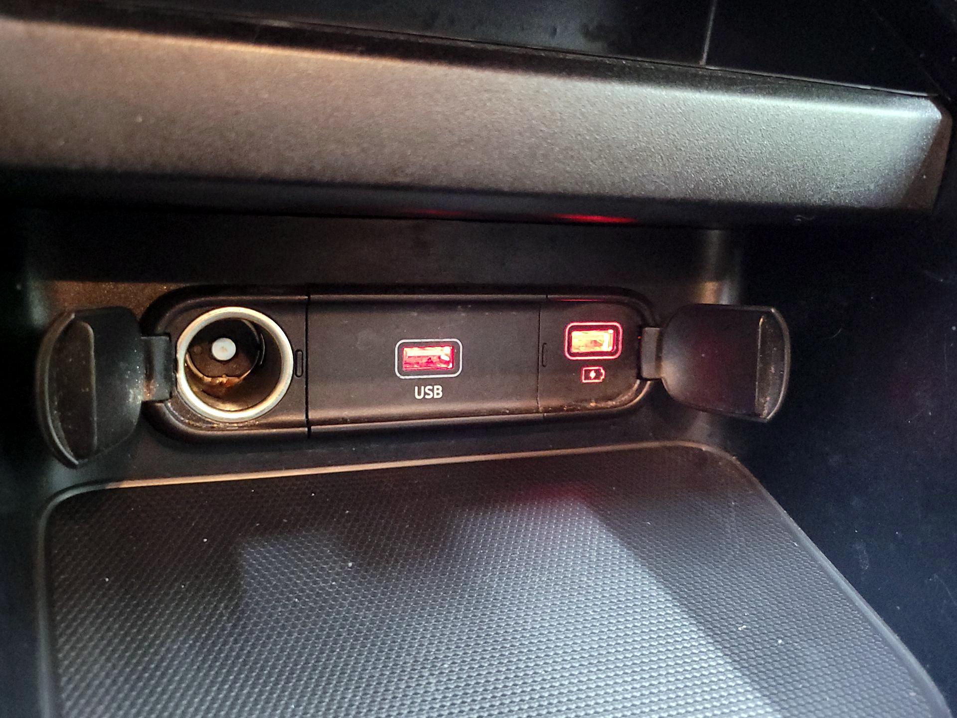 Thumbnail: 2022 Kia Forte - 19