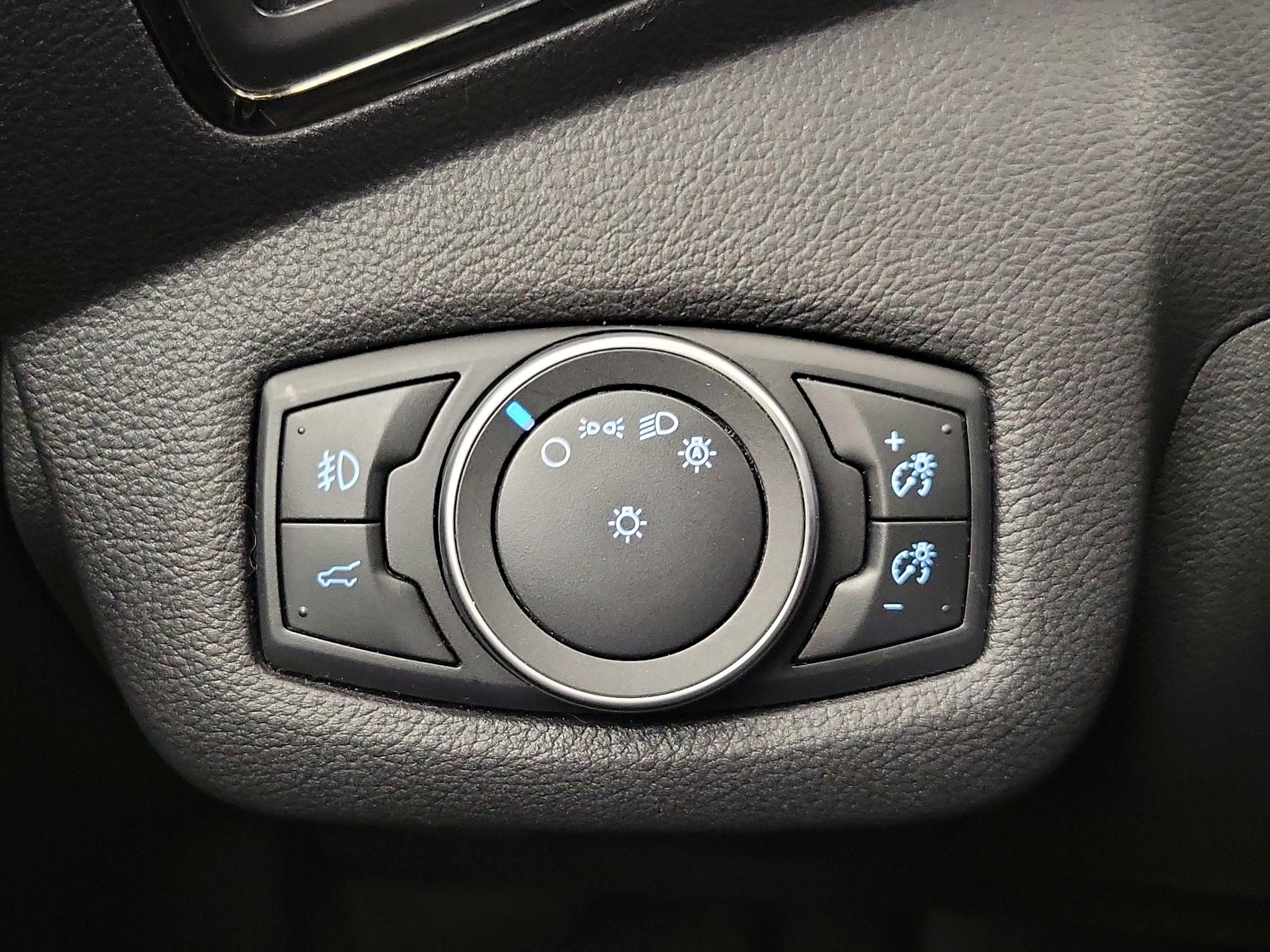 Thumbnail: 2018 Ford Escape - 13