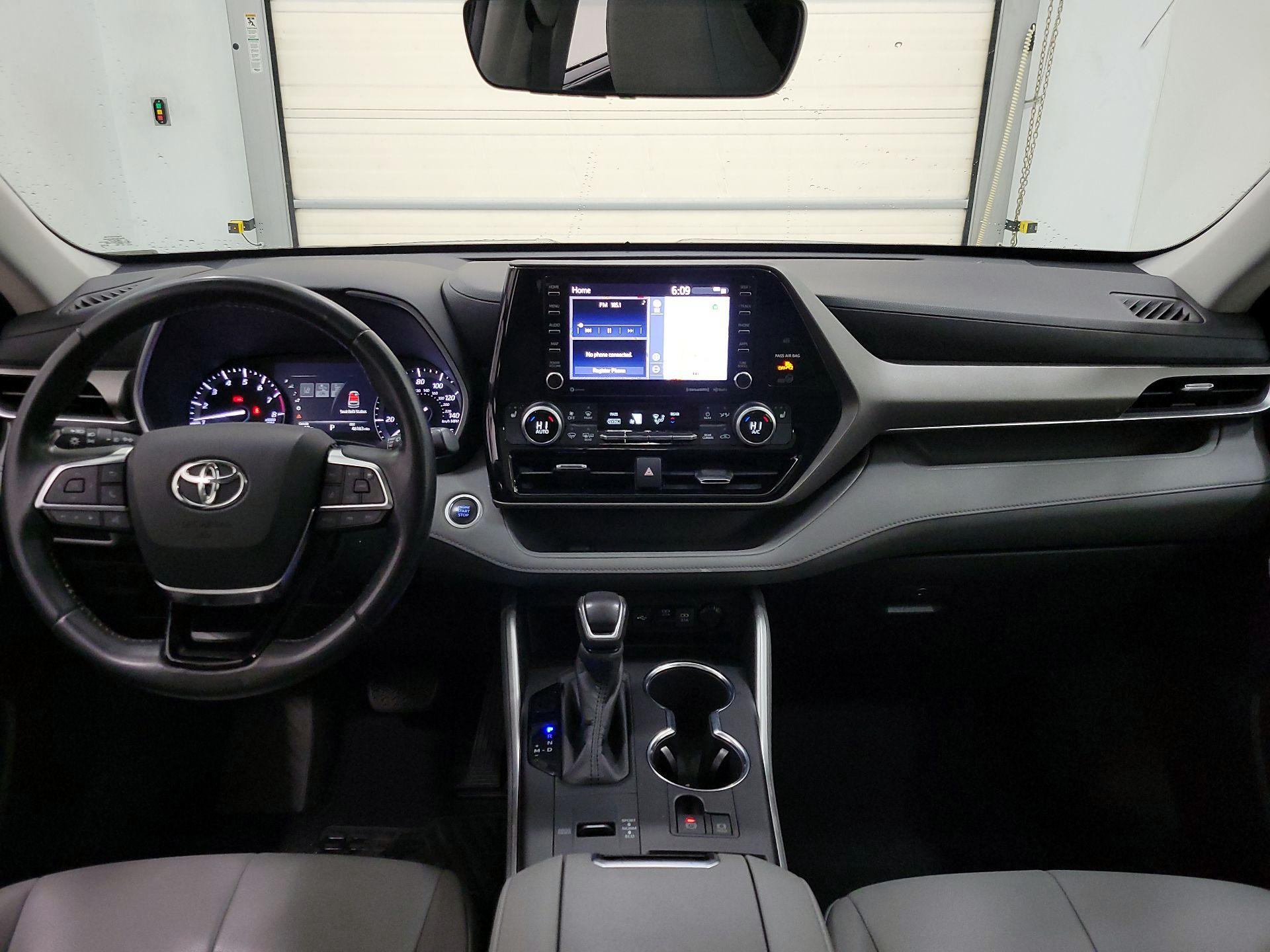 Thumbnail: 2020 Toyota Highlander - 9