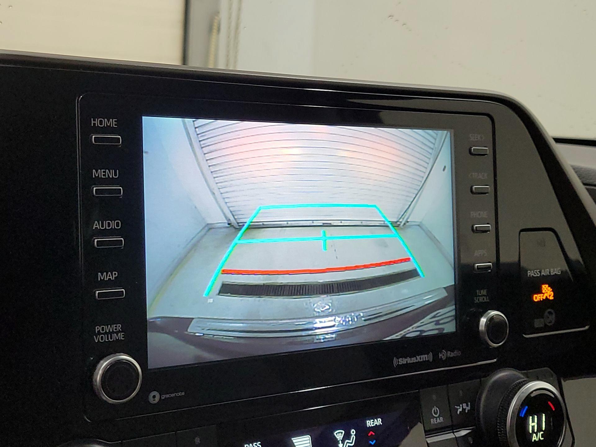 Thumbnail: 2020 Toyota Highlander - 14