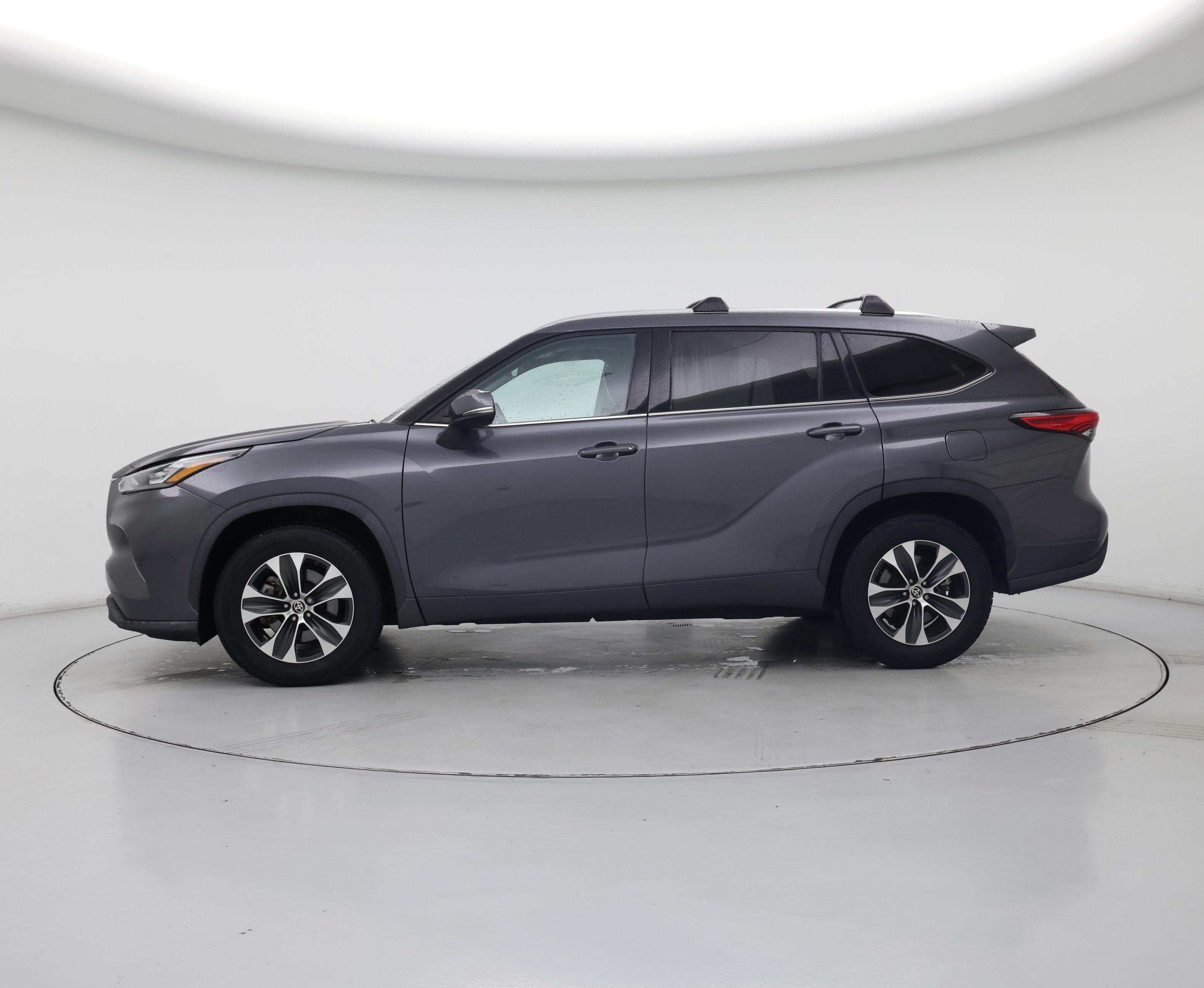 Thumbnail: 2020 Toyota Highlander - 3