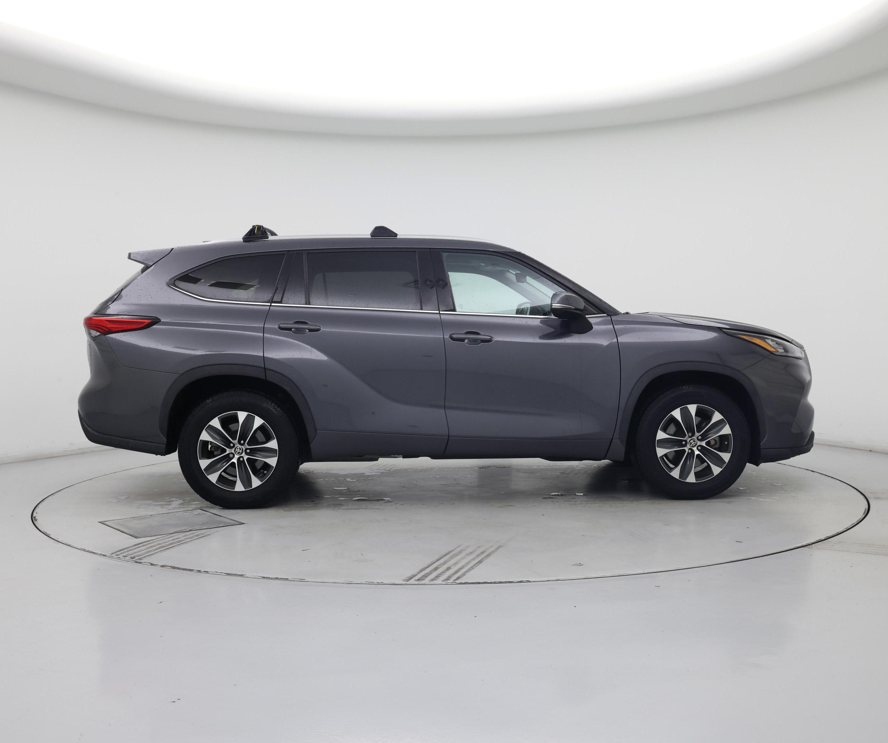 Thumbnail: 2020 Toyota Highlander - 7