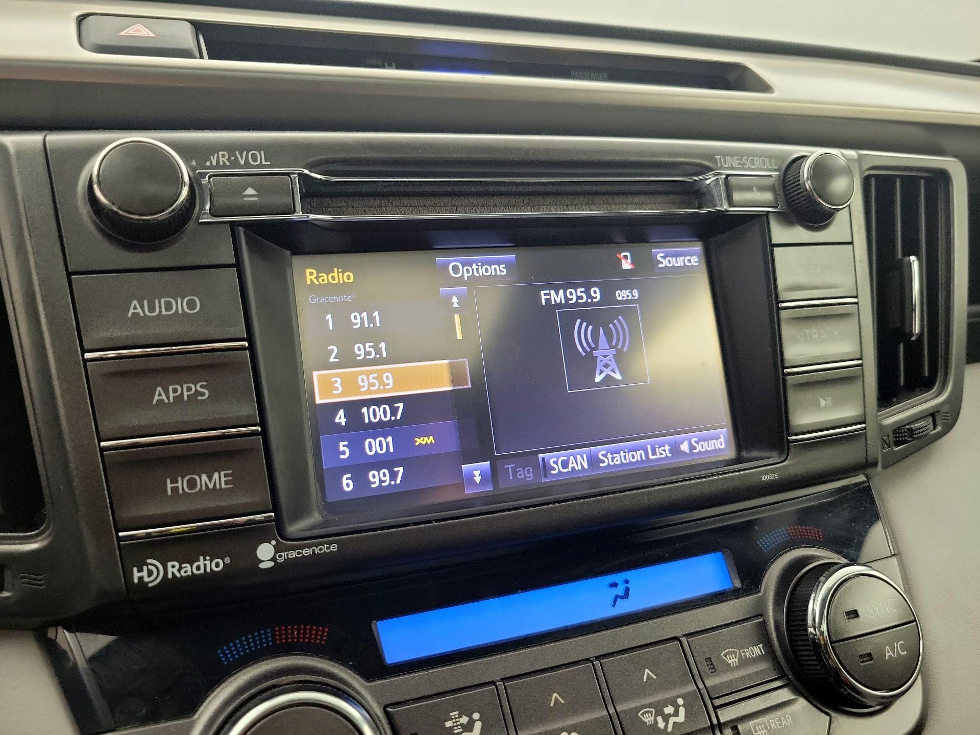 Thumbnail: 2015 Toyota RAV4 - 15