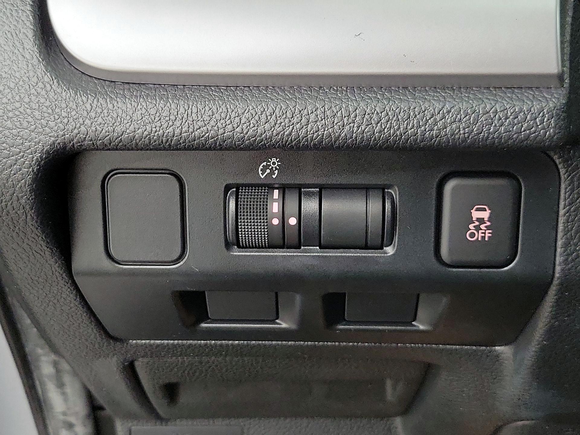 Thumbnail: 2016 Subaru Forester - 13