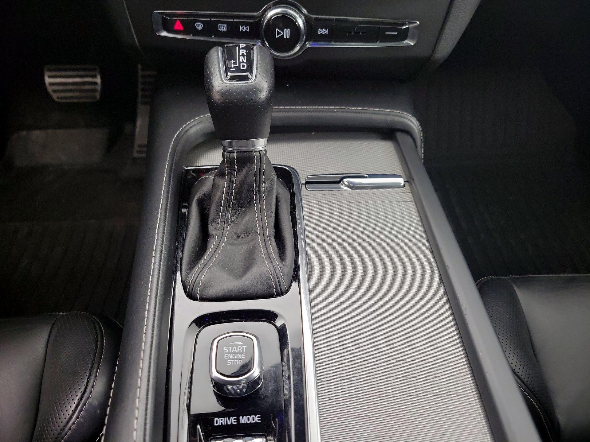 Thumbnail: 2019 Volvo V90 - 18
