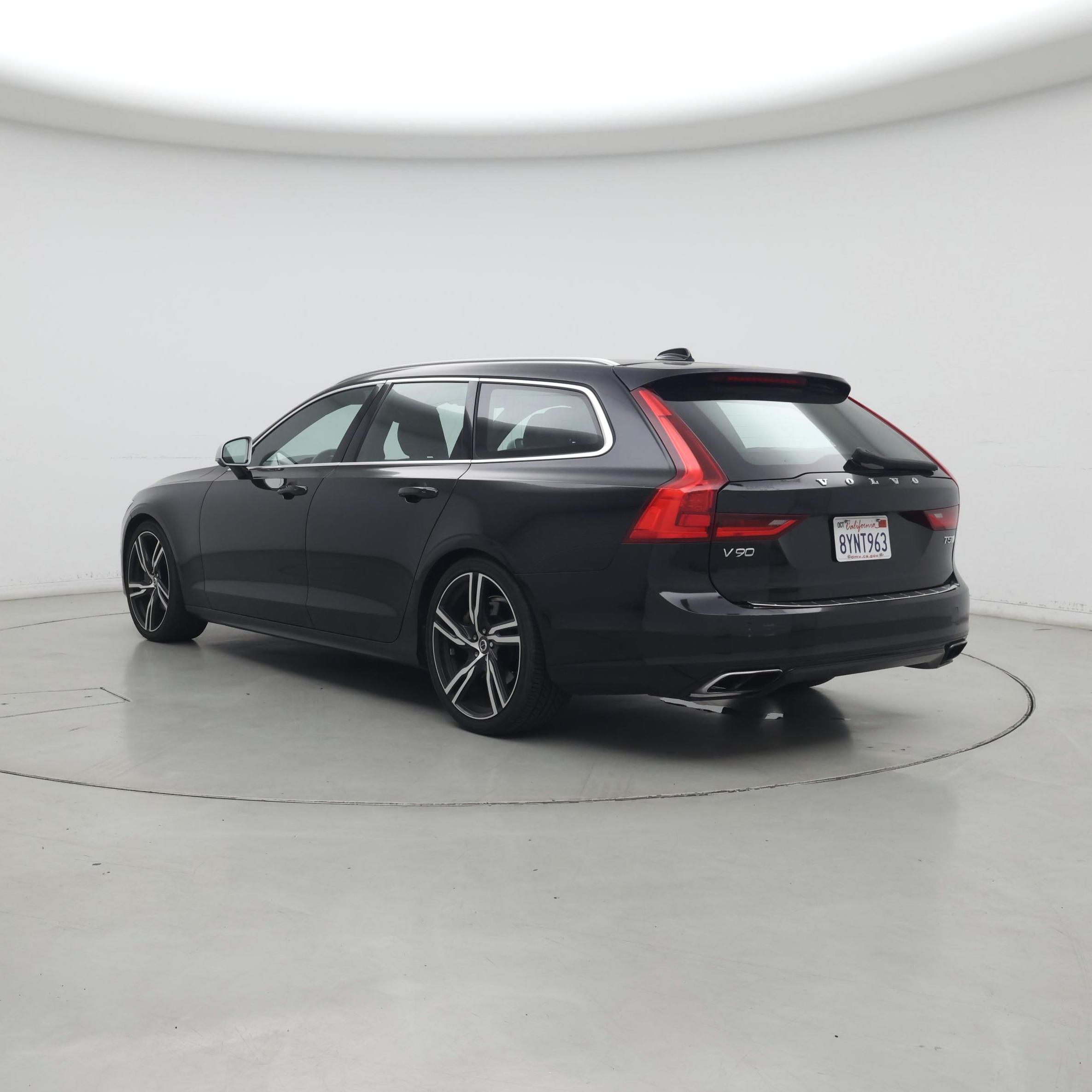 Thumbnail: 2019 Volvo V90 - 2