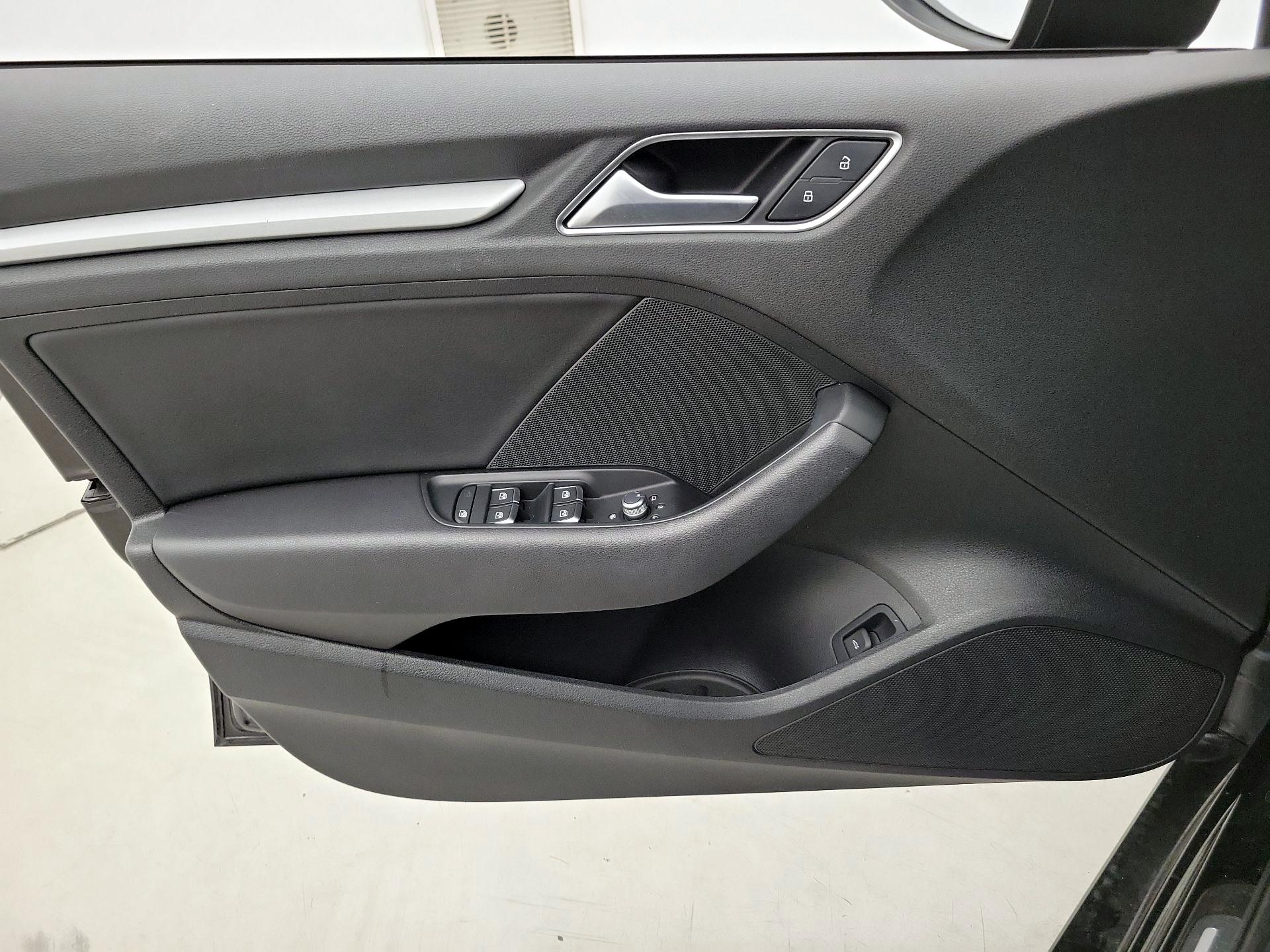 Thumbnail: 2017 Audi A3 - 12