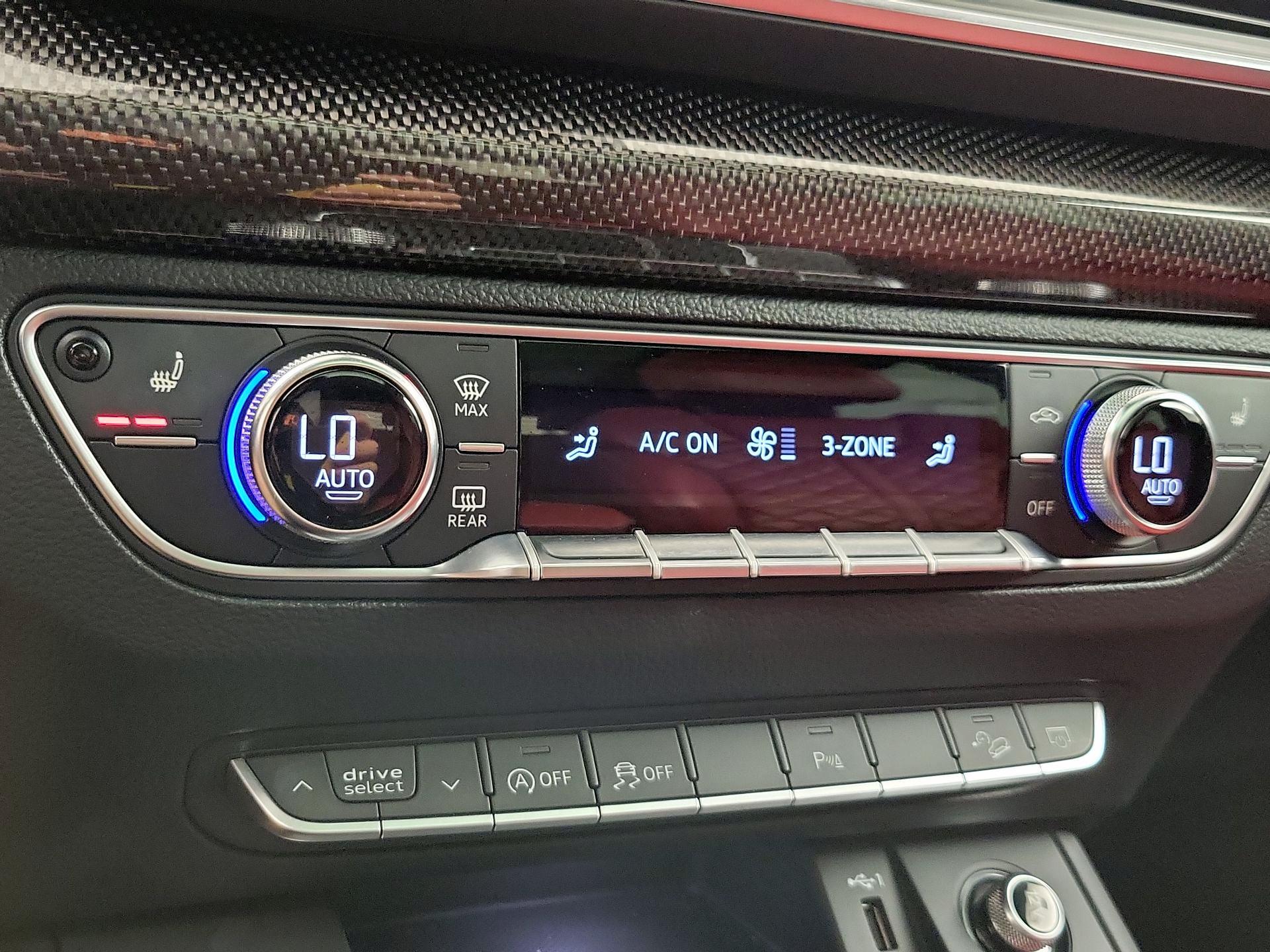 Thumbnail: 2019 Audi SQ5 - 17