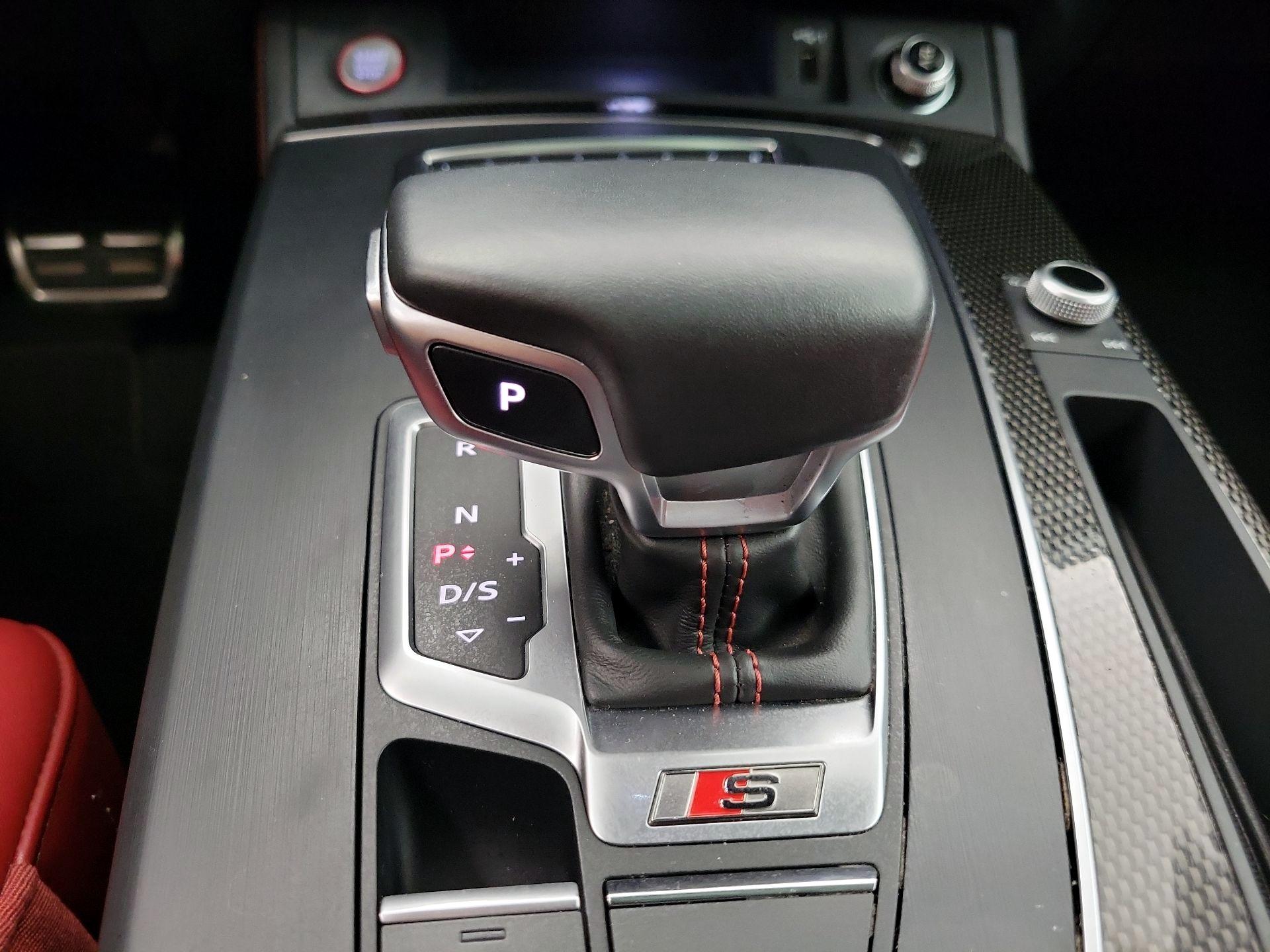 Thumbnail: 2019 Audi SQ5 - 18