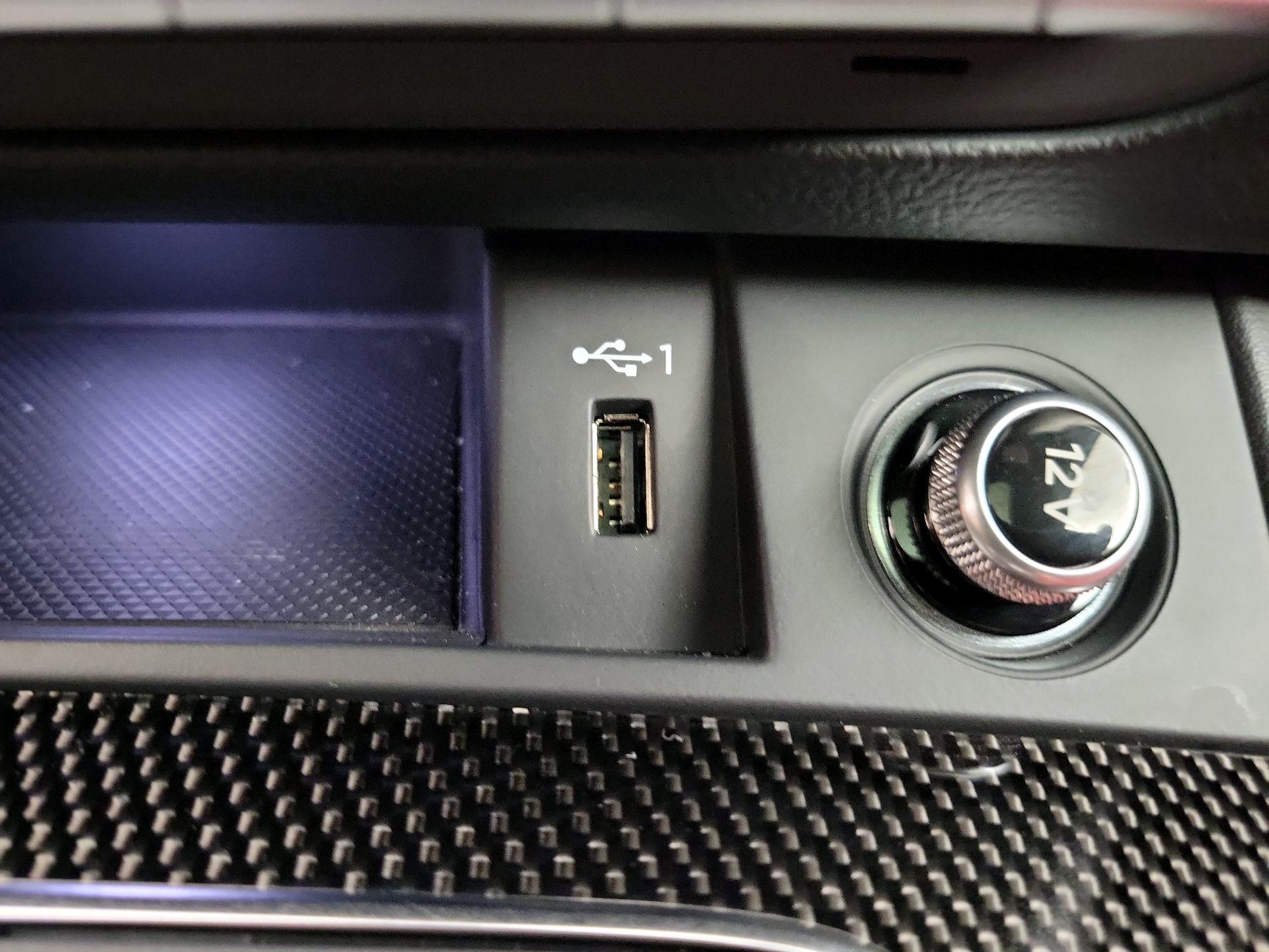 Thumbnail: 2019 Audi SQ5 - 19