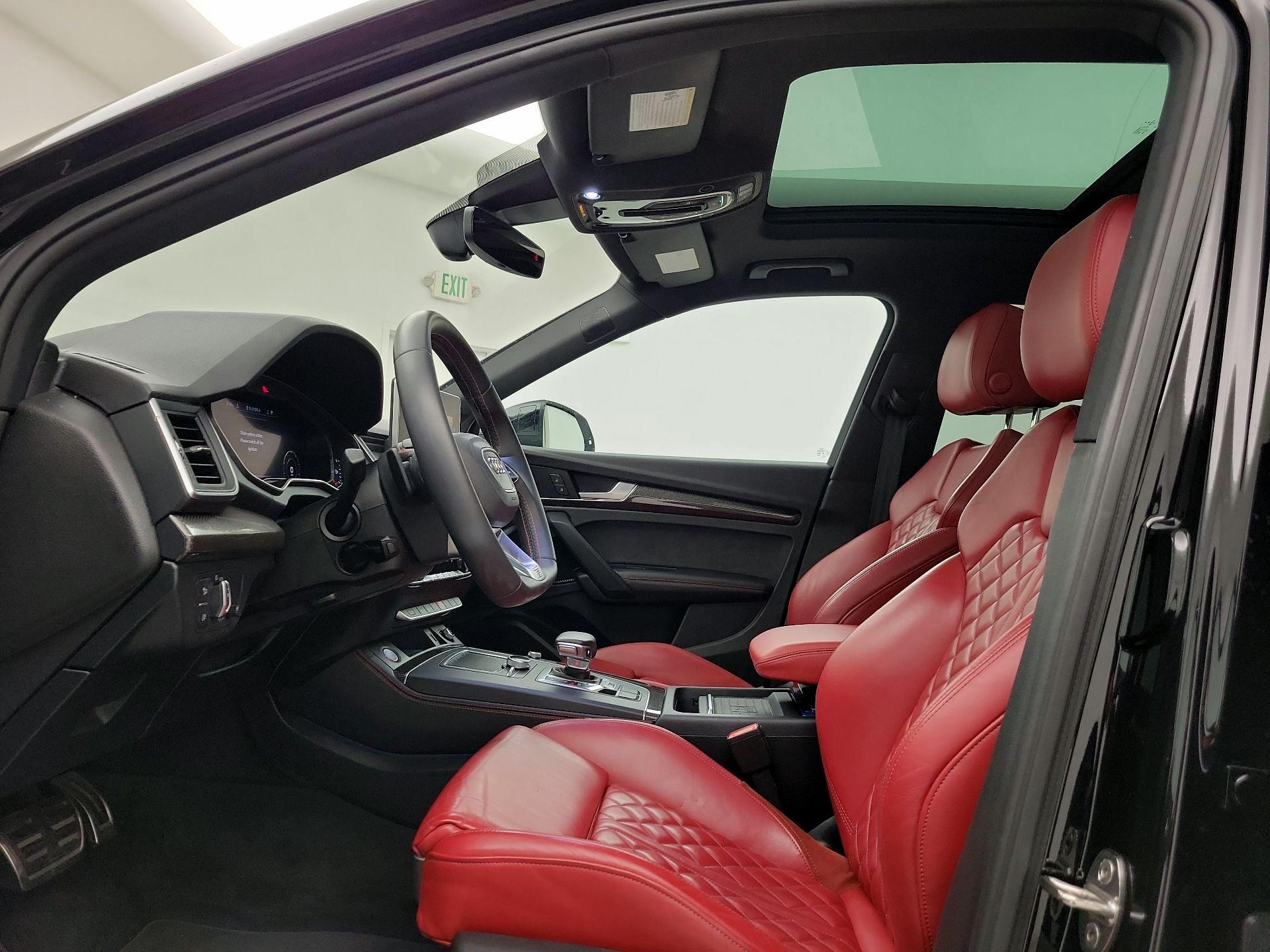 Thumbnail: 2019 Audi SQ5 - 20