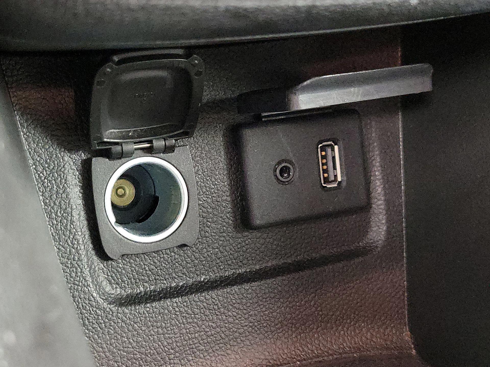 Thumbnail: 2016 Buick Encore - 18